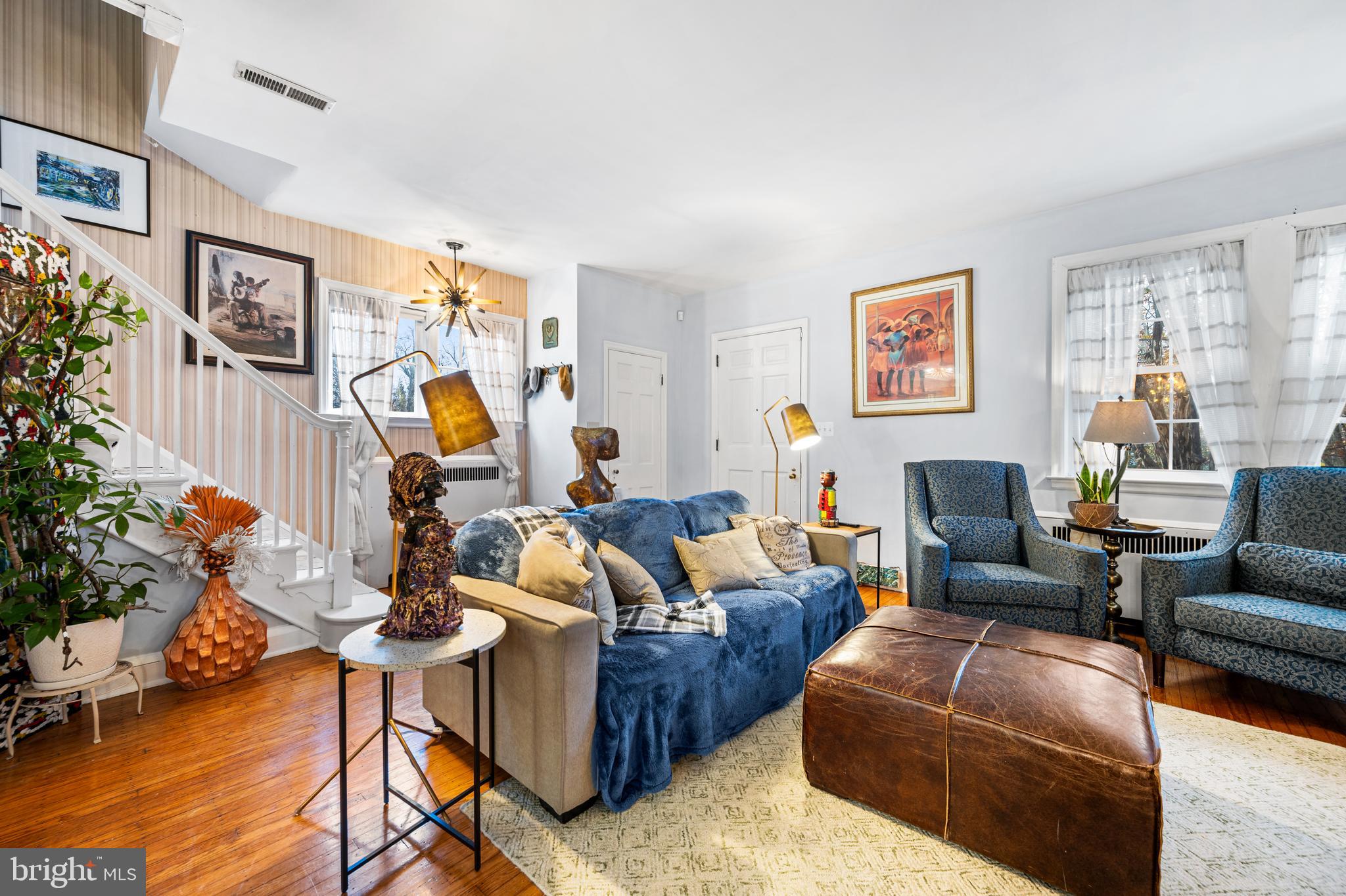 TEN HILLS - Residential