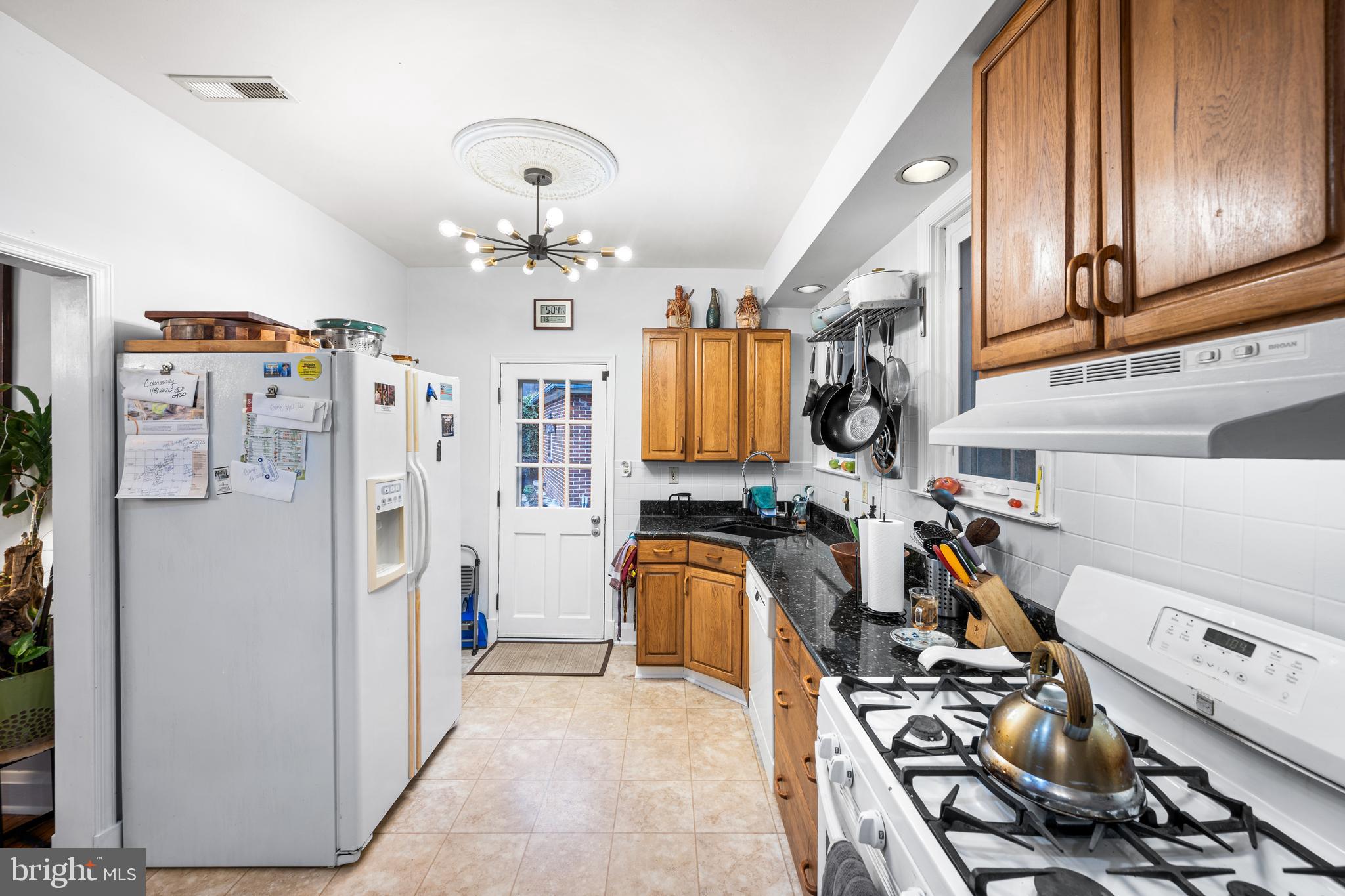 TEN HILLS - Residential