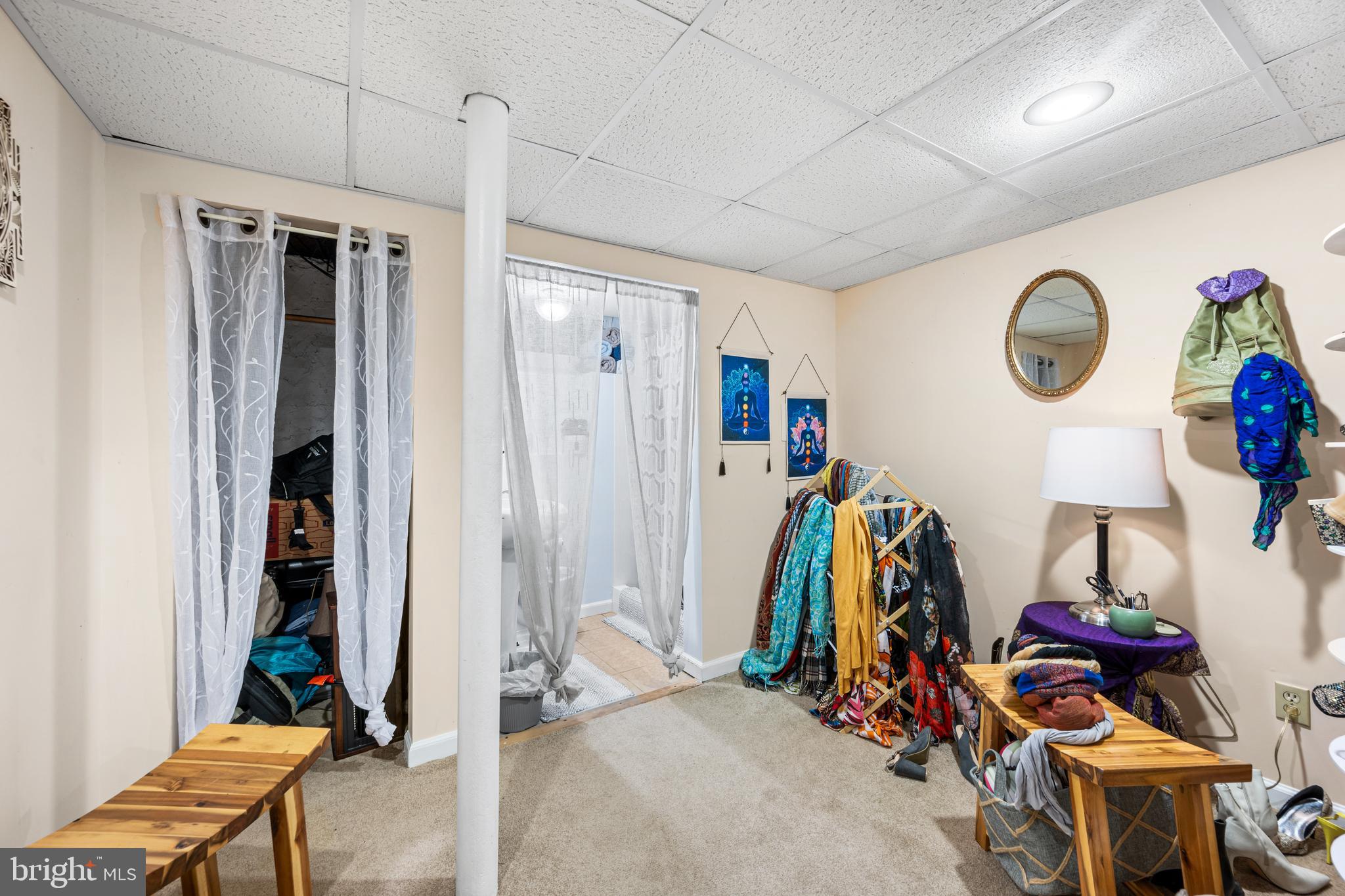 TEN HILLS - Residential