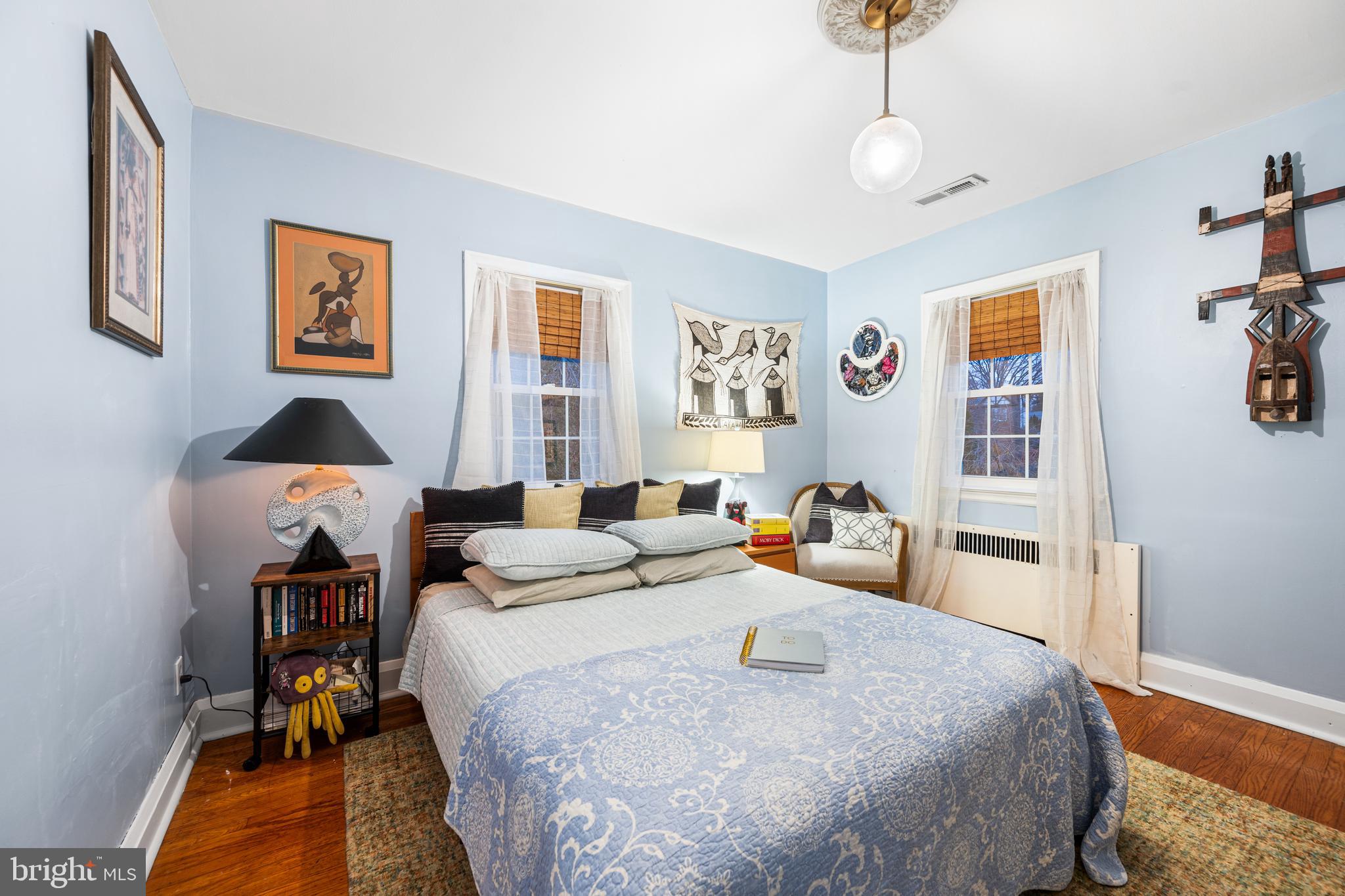 TEN HILLS - Residential