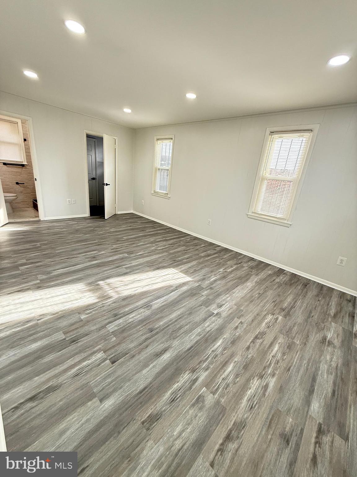 PARKLAWN - Residential