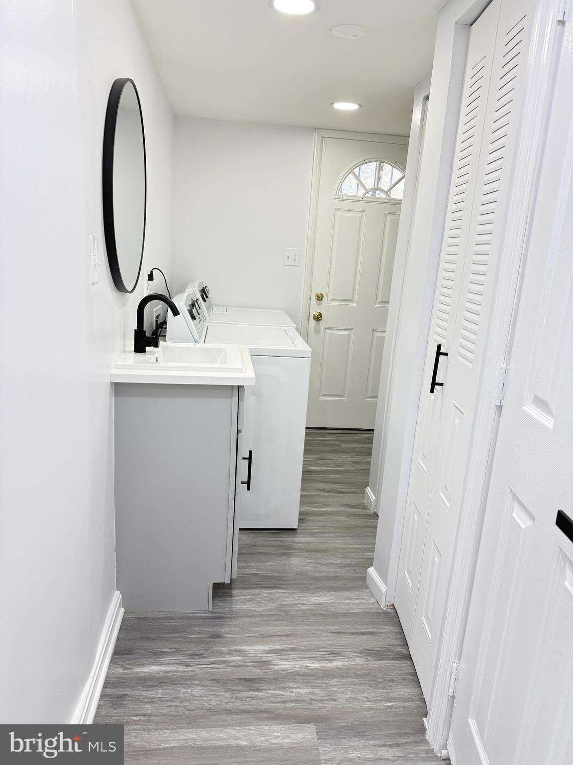 PARKLAWN - Residential