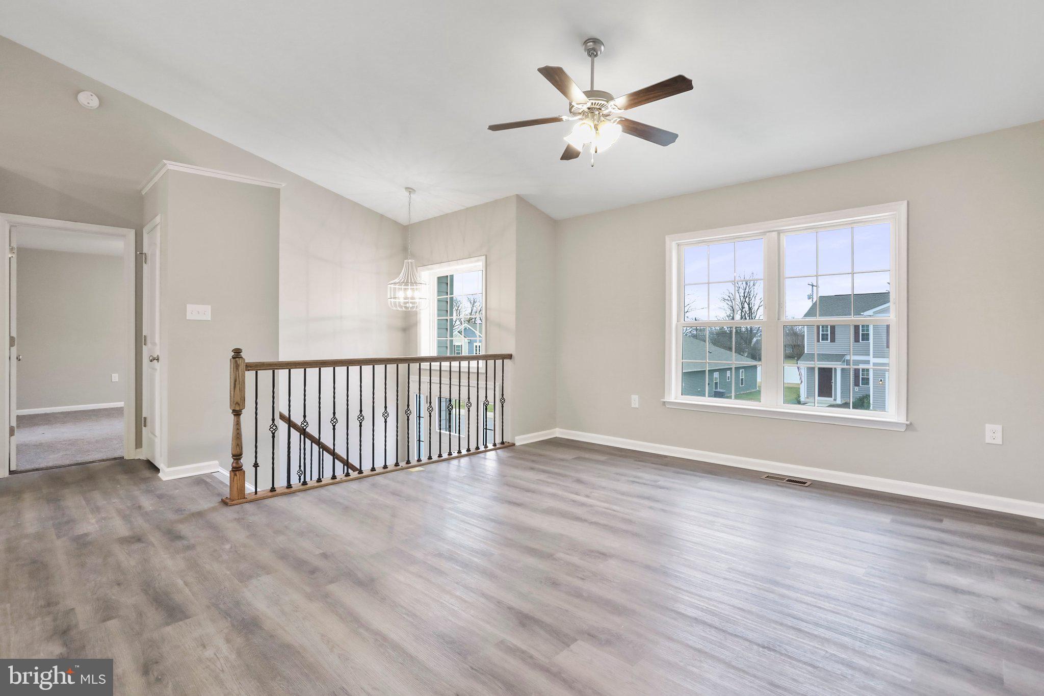 RED HILL - Residential