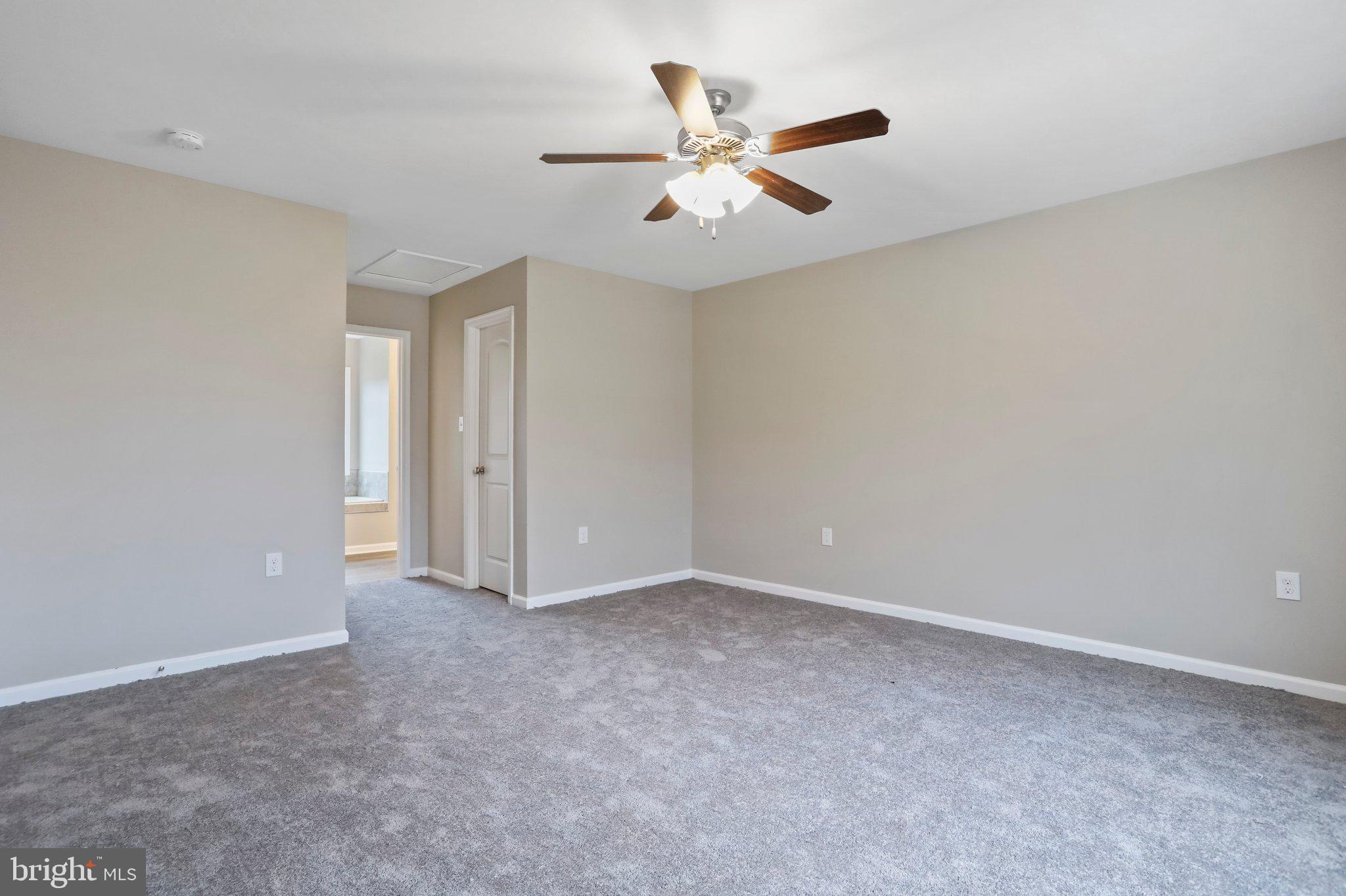 RED HILL - Residential