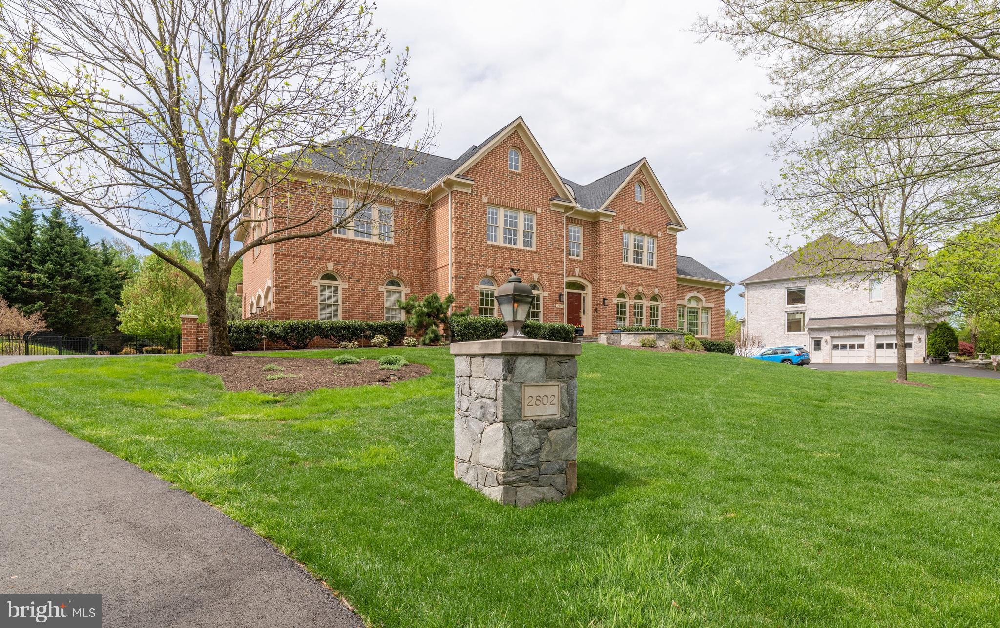 TIMBERLAKE ESTATES - Residential