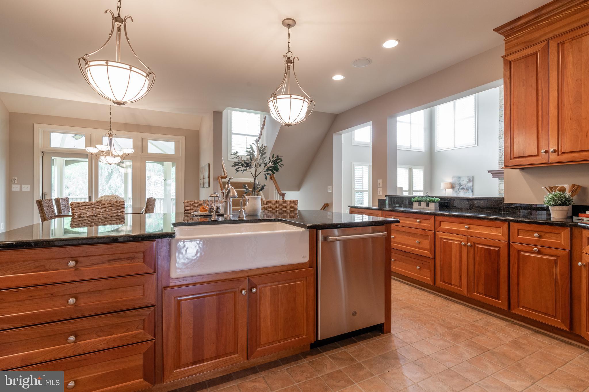 TIMBERLAKE ESTATES - Residential