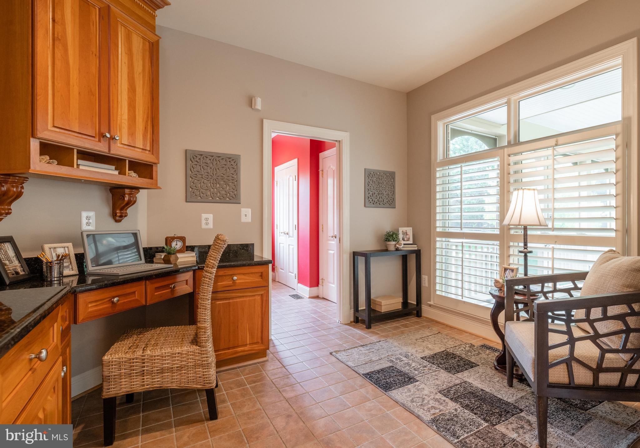 TIMBERLAKE ESTATES - Residential