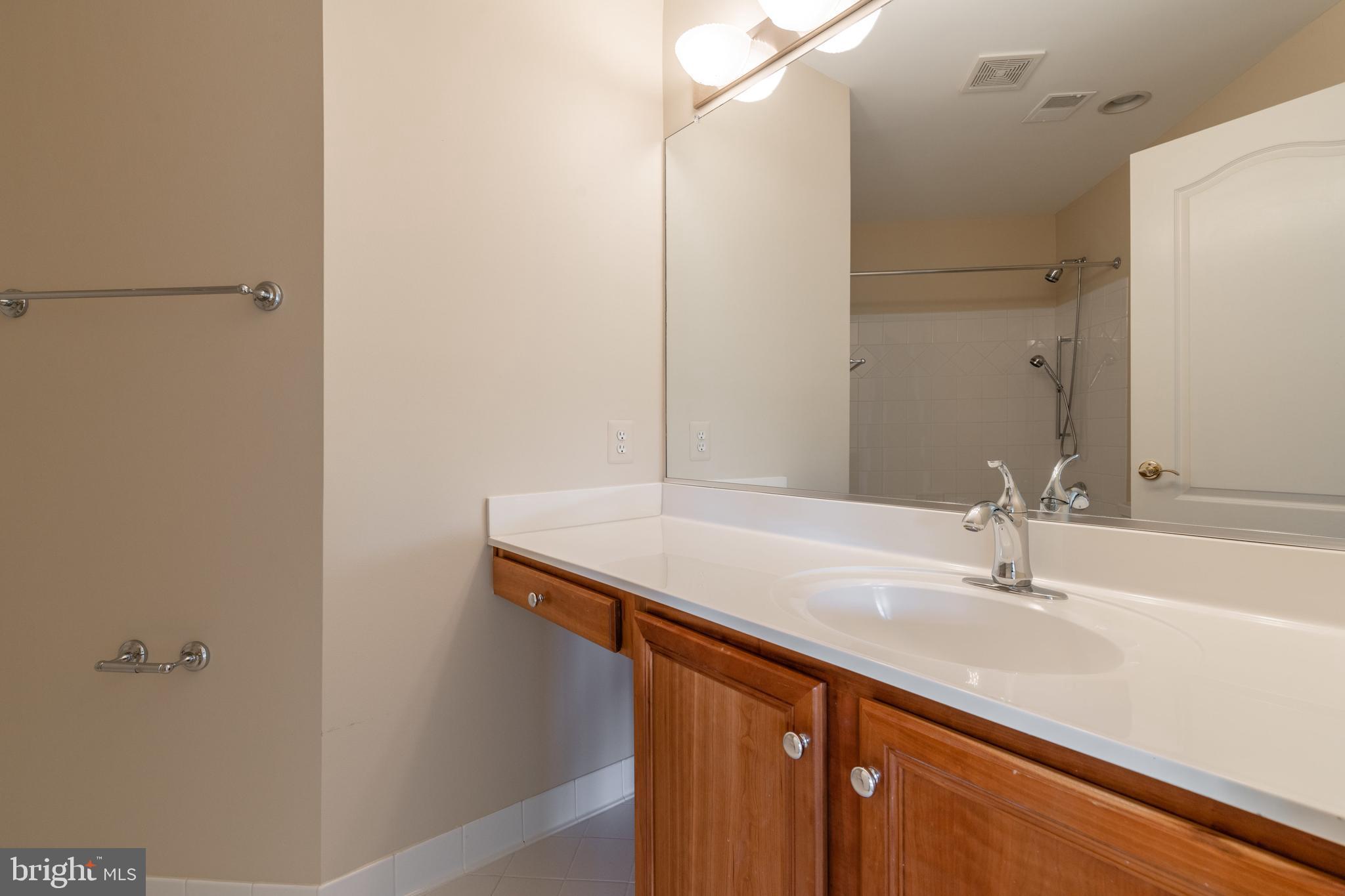 TIMBERLAKE ESTATES - Residential