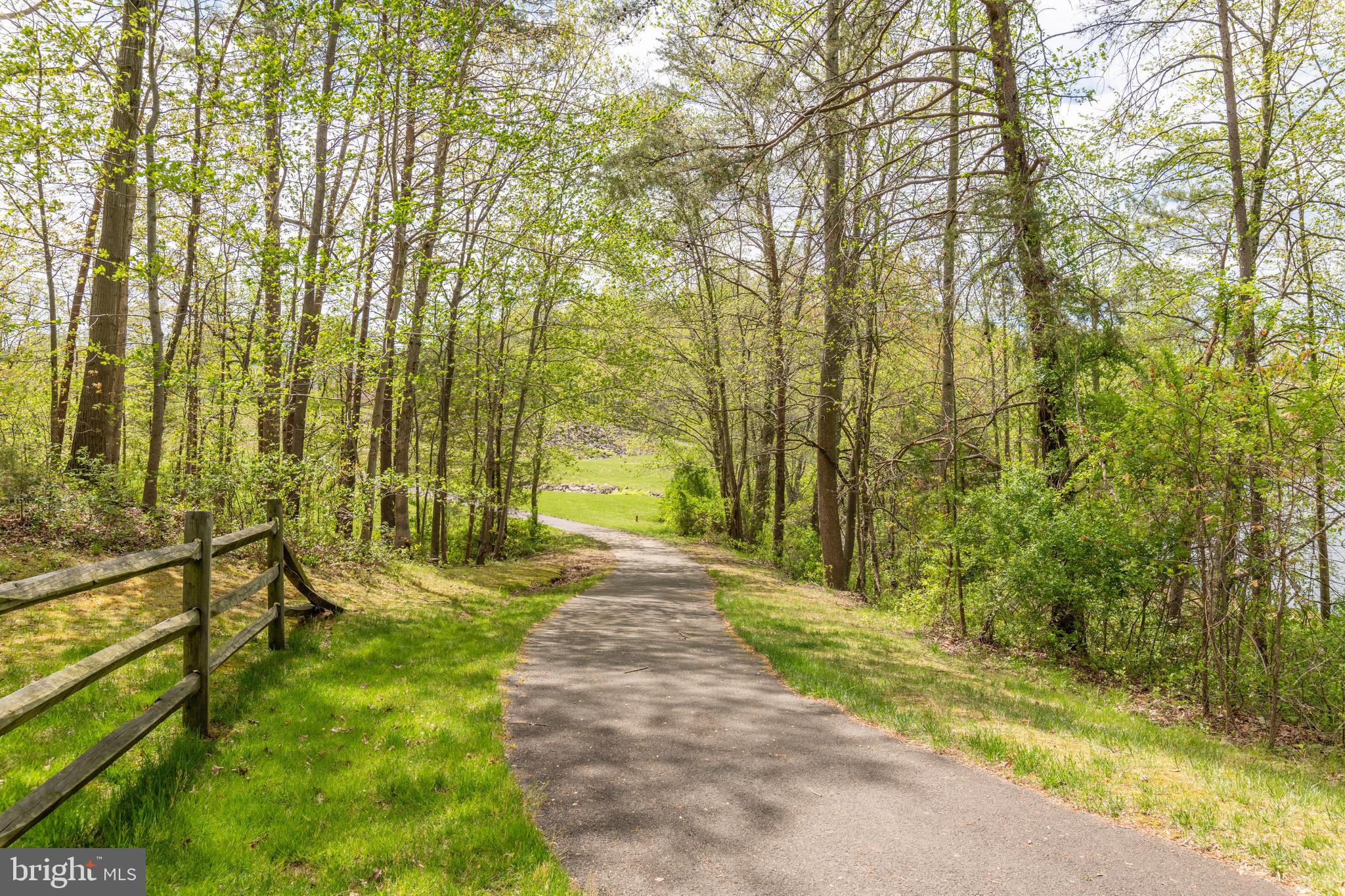 TIMBERLAKE ESTATES - Residential