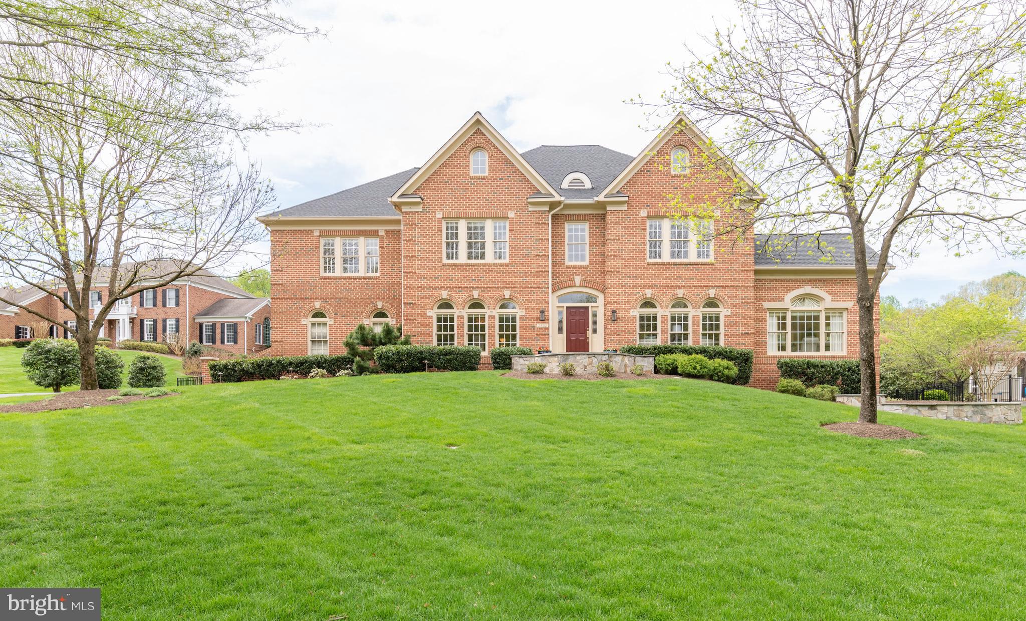 TIMBERLAKE ESTATES - Residential