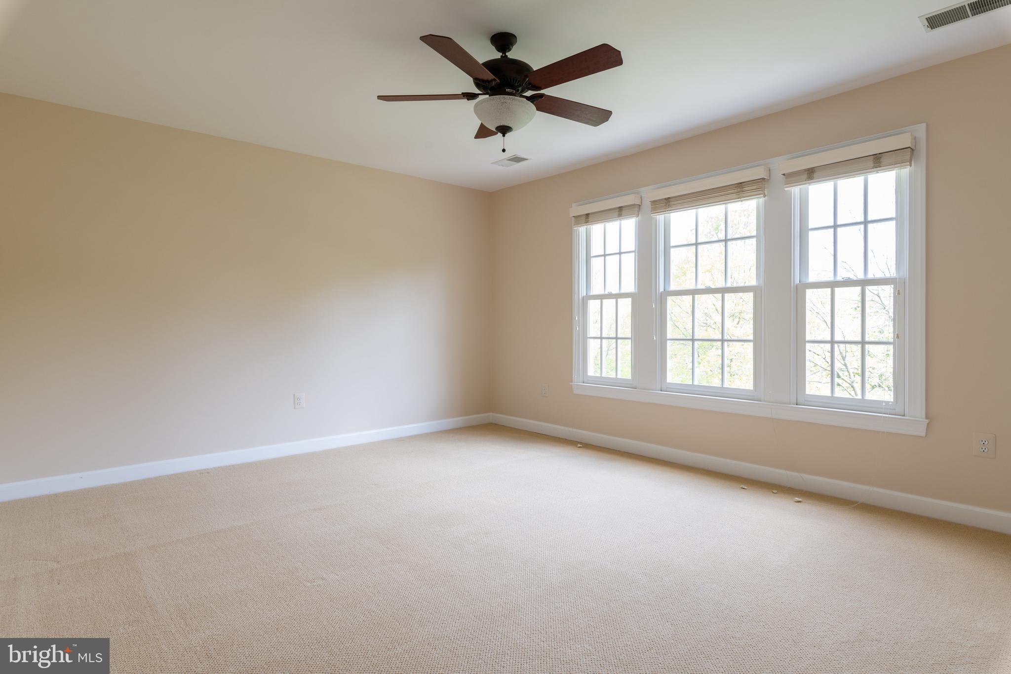 TIMBERLAKE ESTATES - Residential