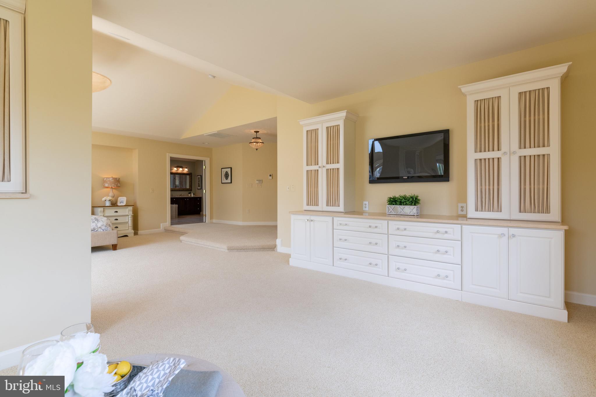 TIMBERLAKE ESTATES - Residential