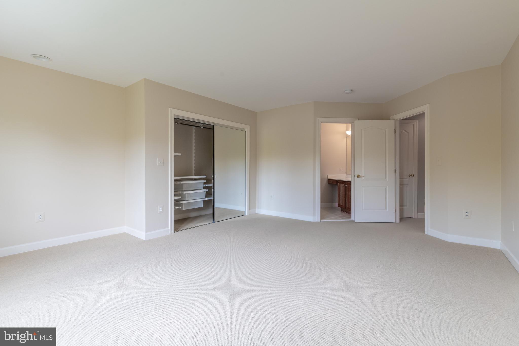 TIMBERLAKE ESTATES - Residential