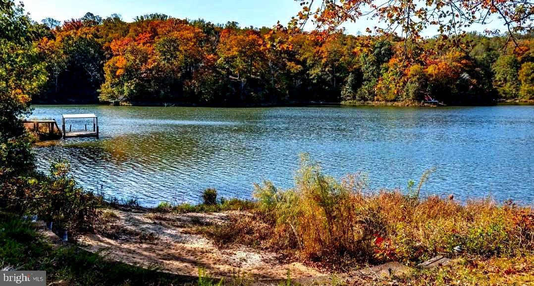 STRATFORD HARBOUR - Residential