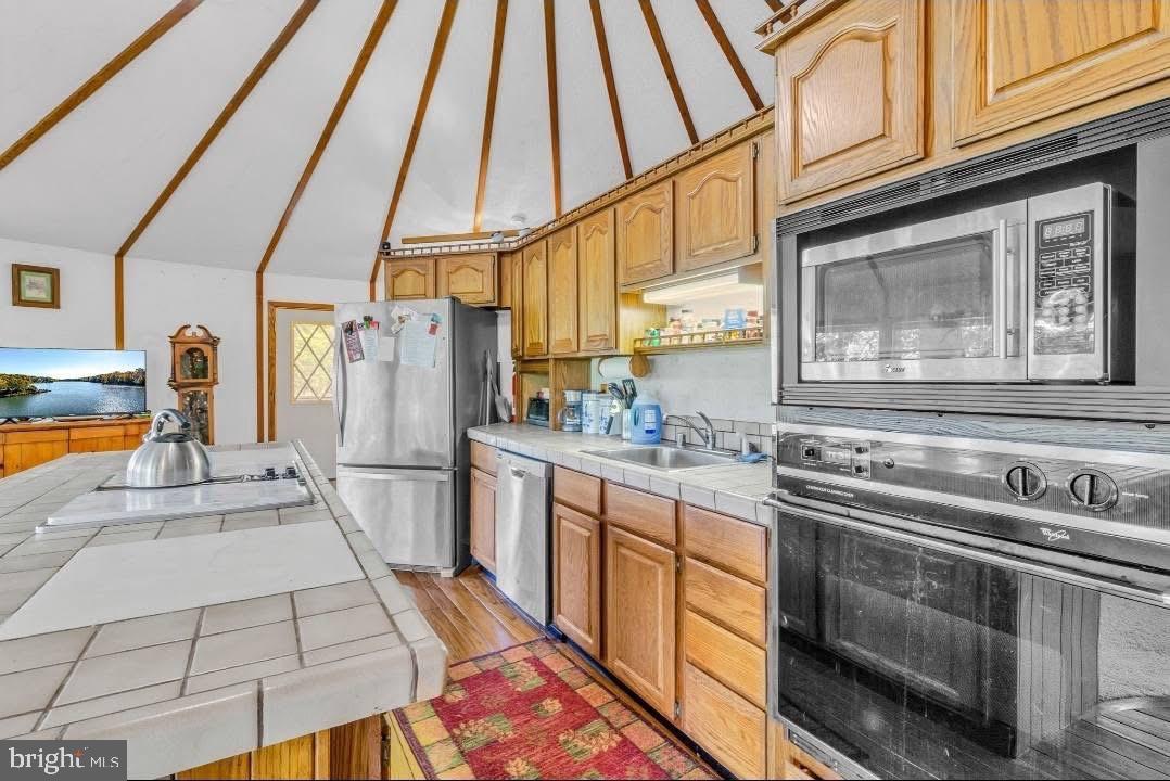 STRATFORD HARBOUR - Residential