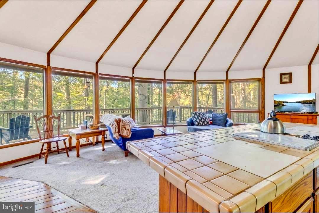 STRATFORD HARBOUR - Residential