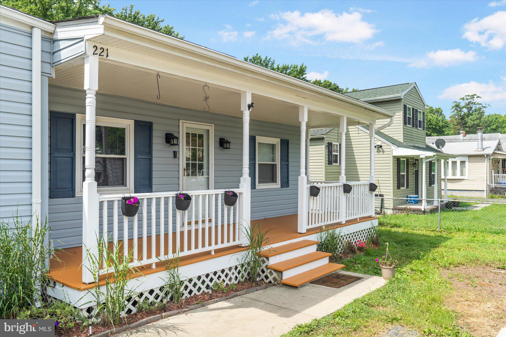 REGULARS - Residential