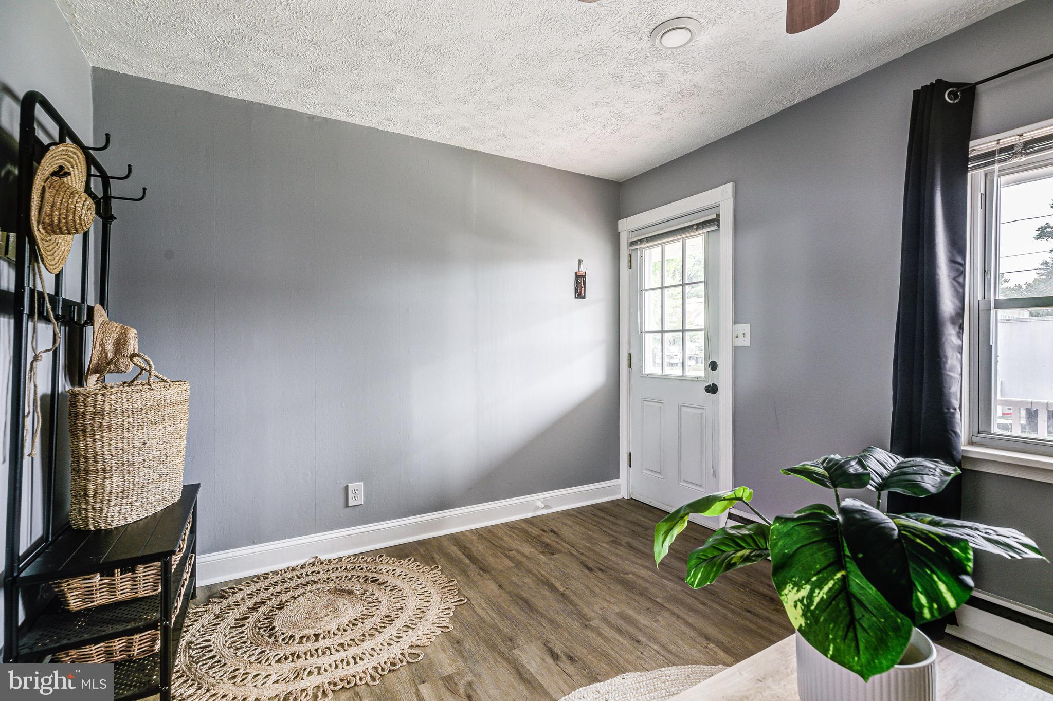 REGULARS - Residential