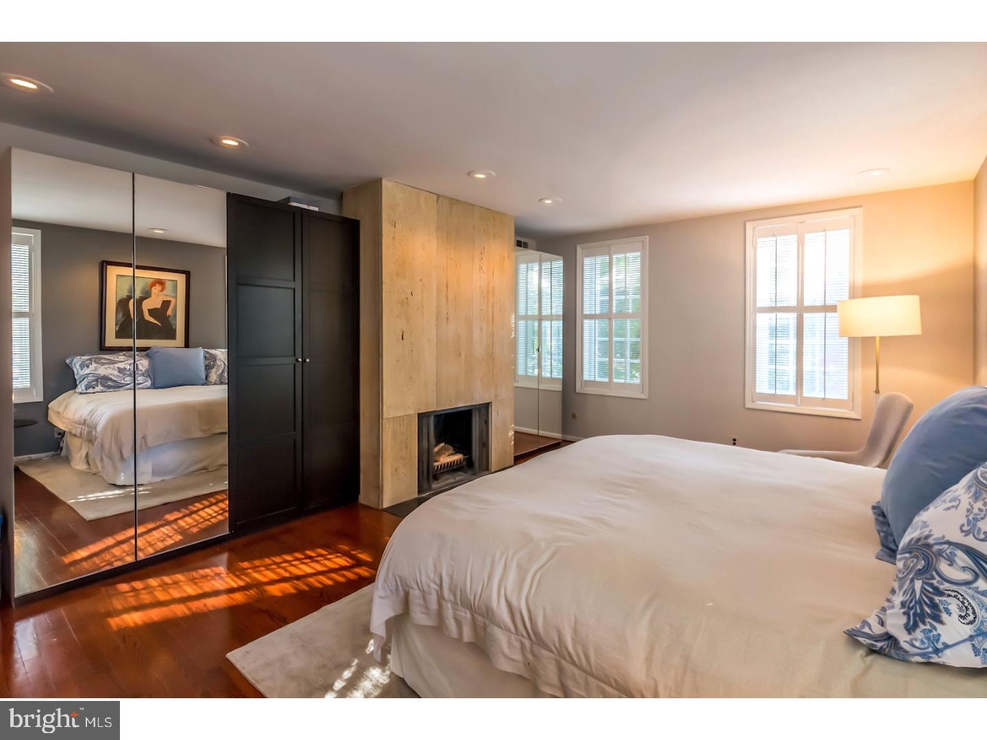 SOCIETY HILL - Residential