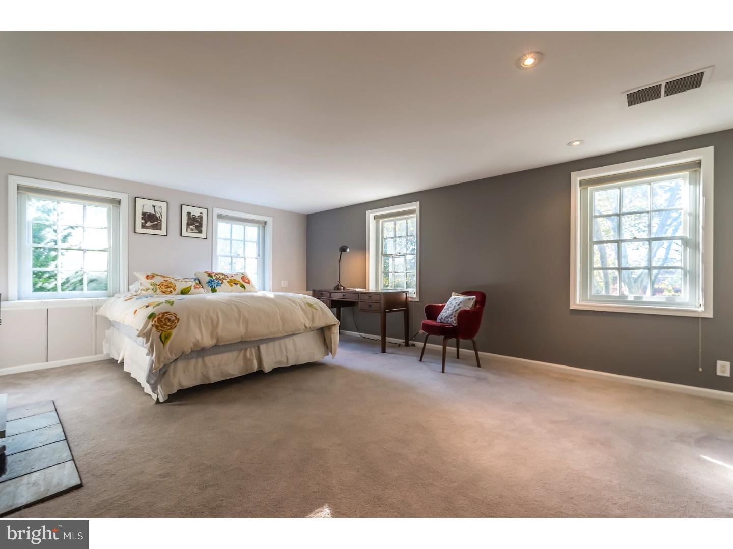 SOCIETY HILL - Residential