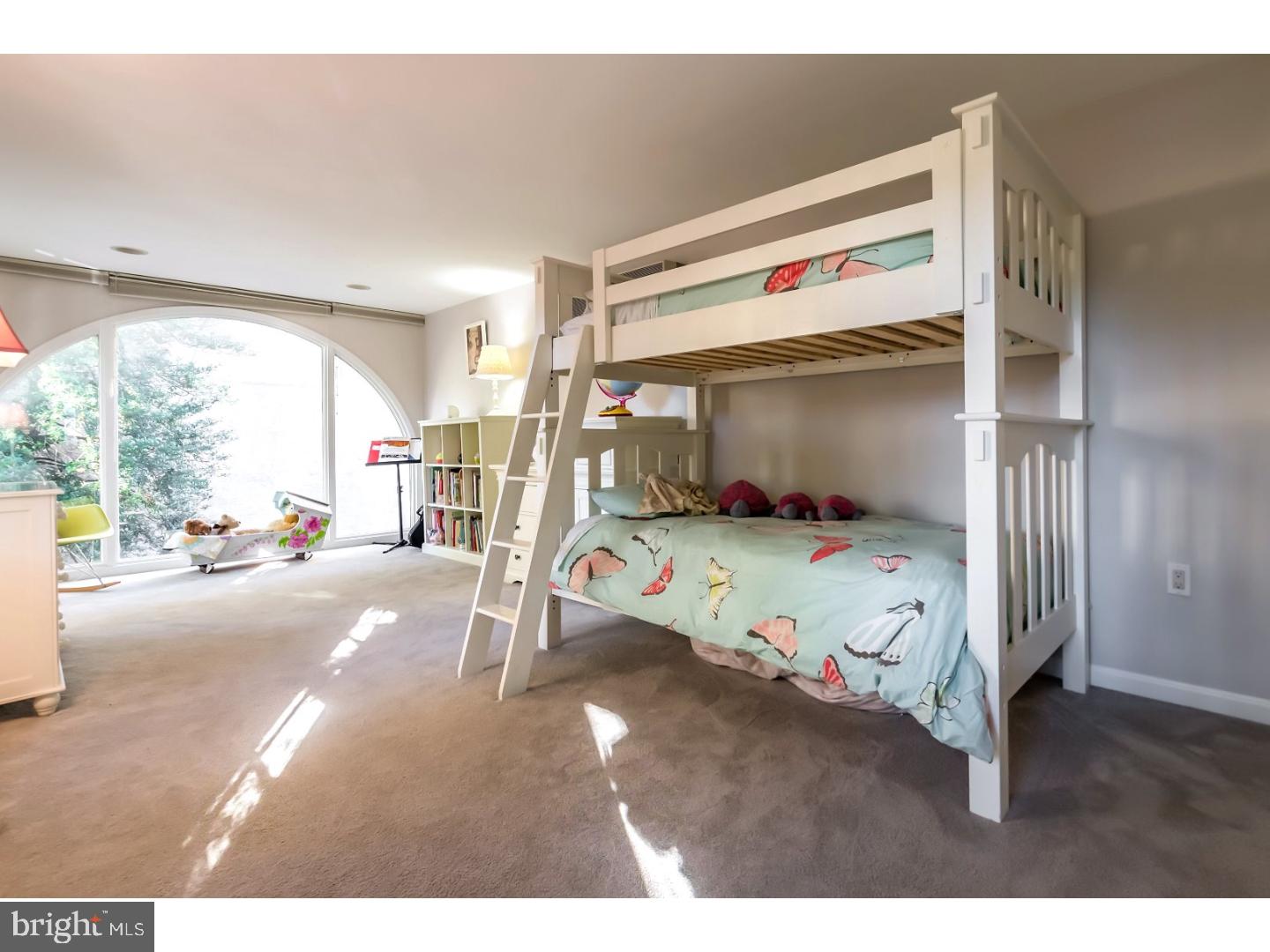 SOCIETY HILL - Residential