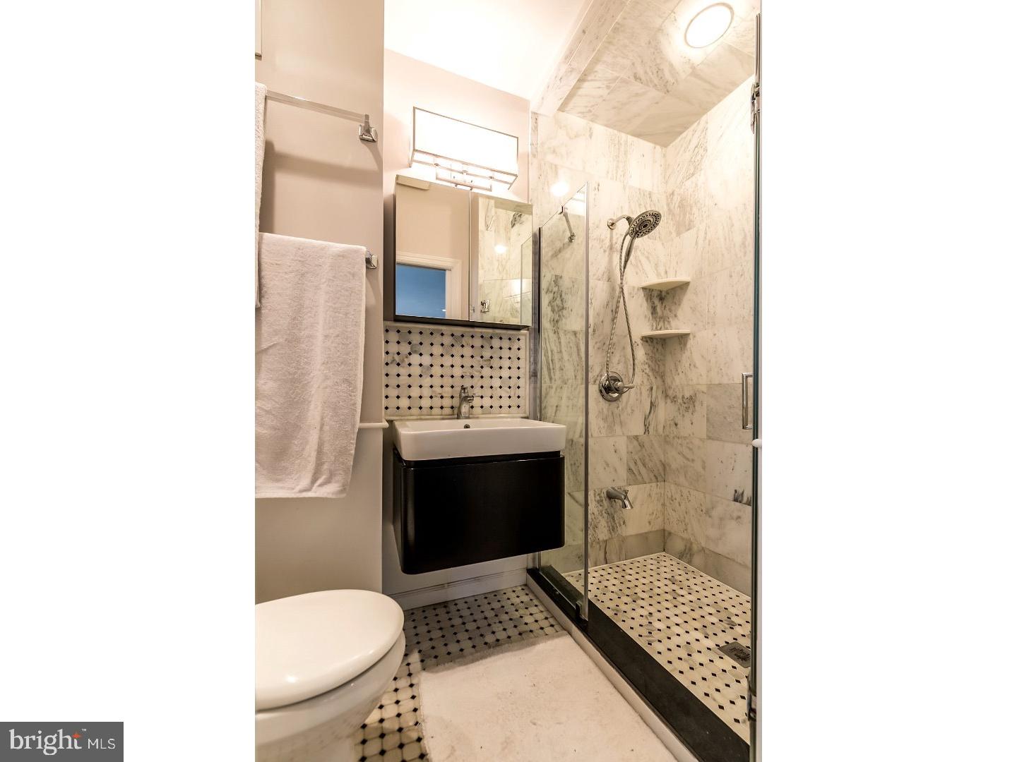 SOCIETY HILL - Residential