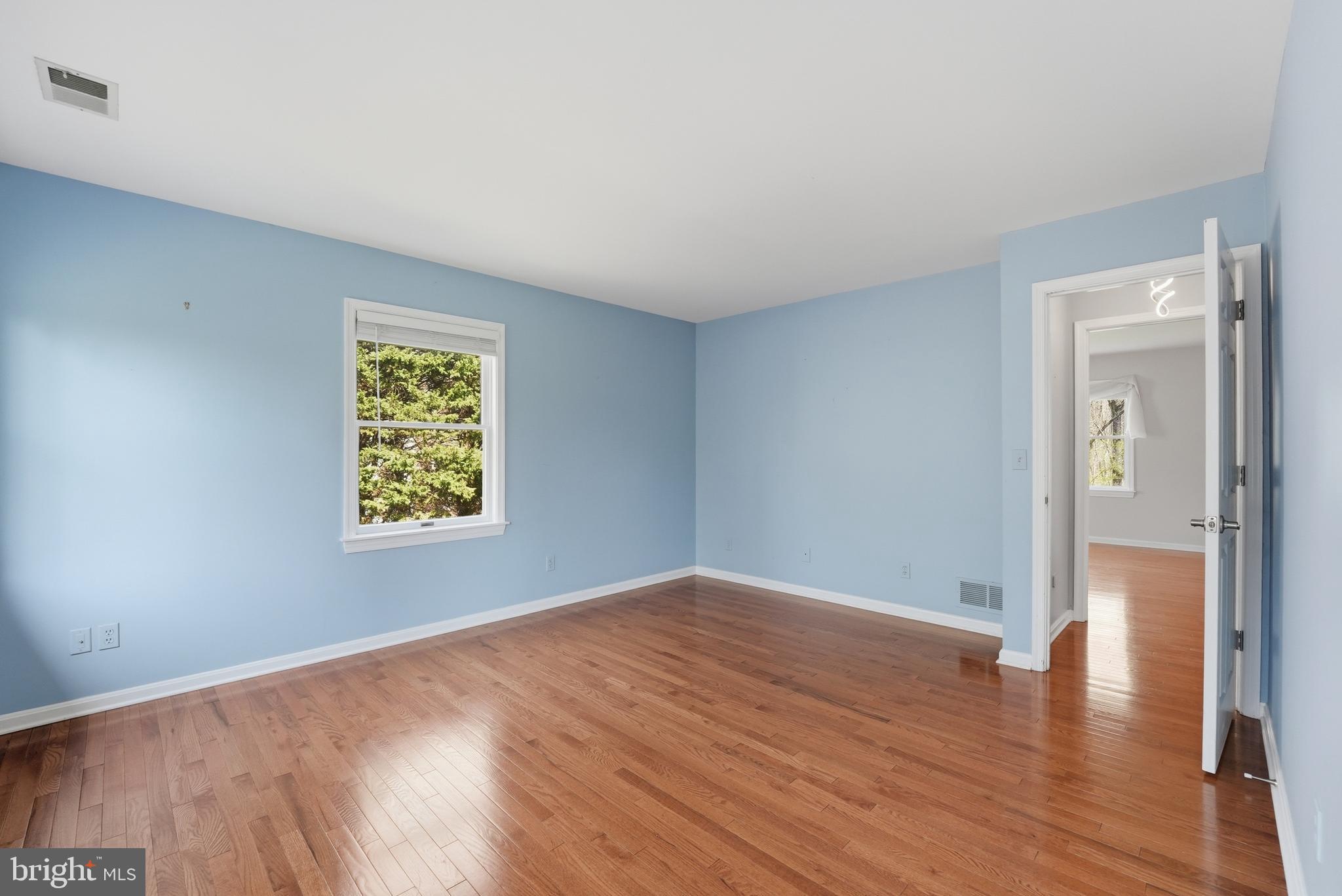 CHAPEL KNOLL - Residential