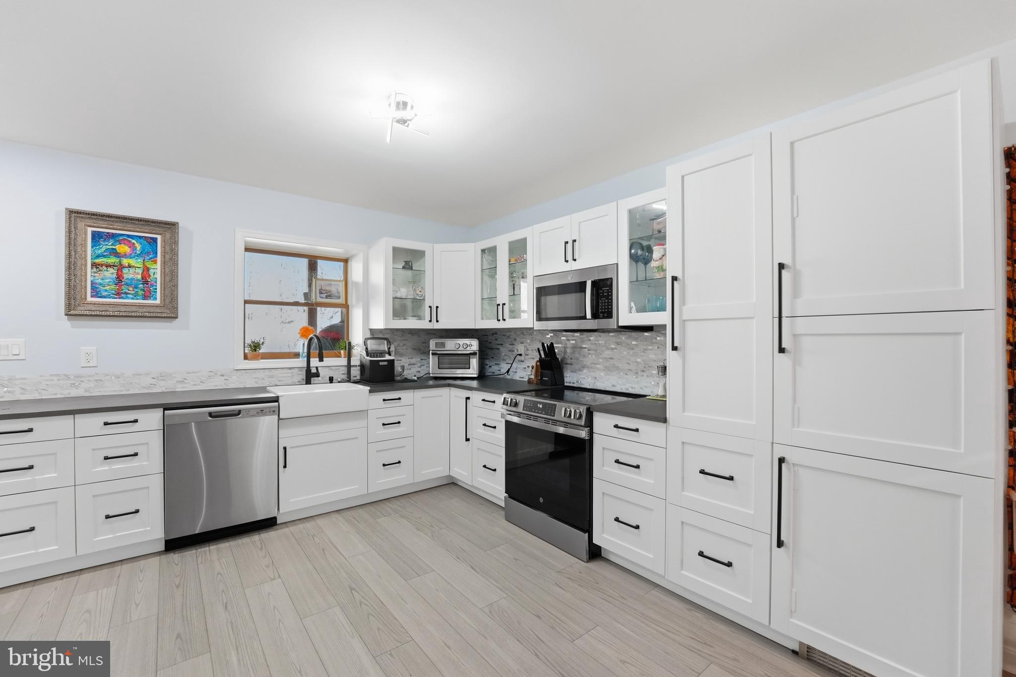 CHAPEL KNOLL - Residential