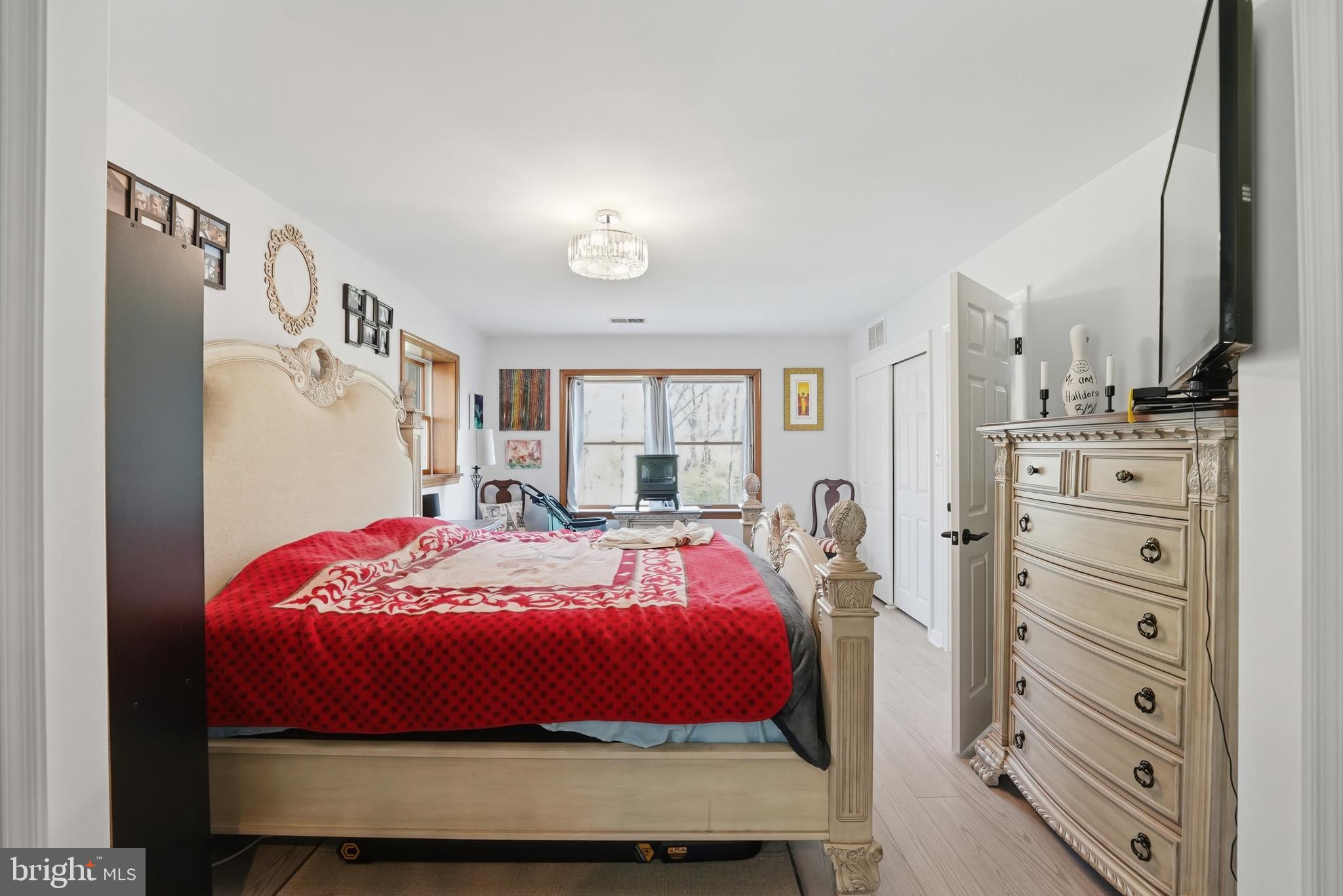 CHAPEL KNOLL - Residential