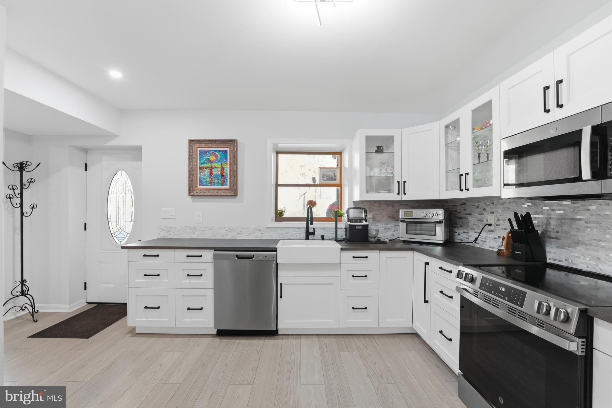 CHAPEL KNOLL - Residential