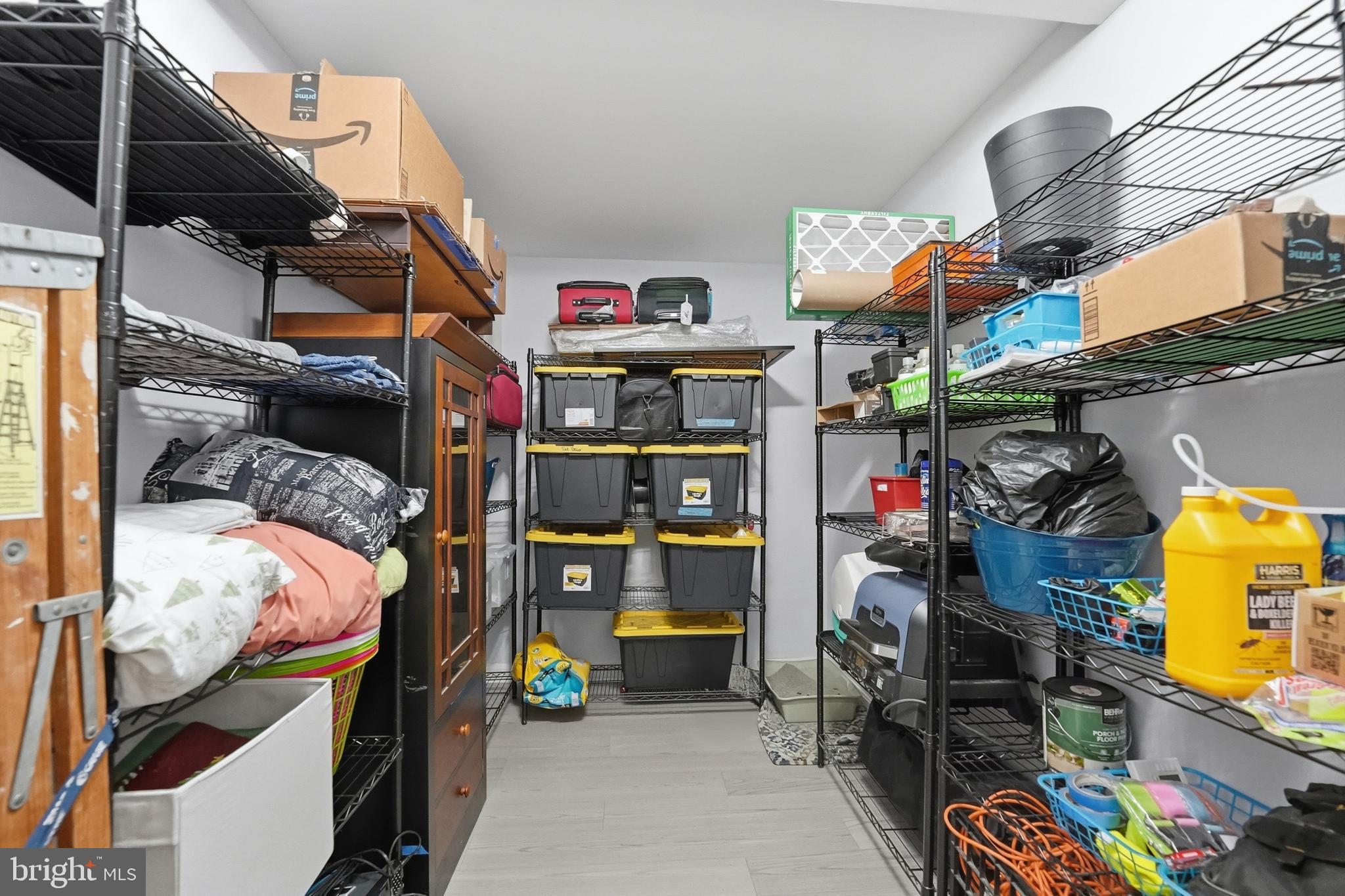 CHAPEL KNOLL - Residential