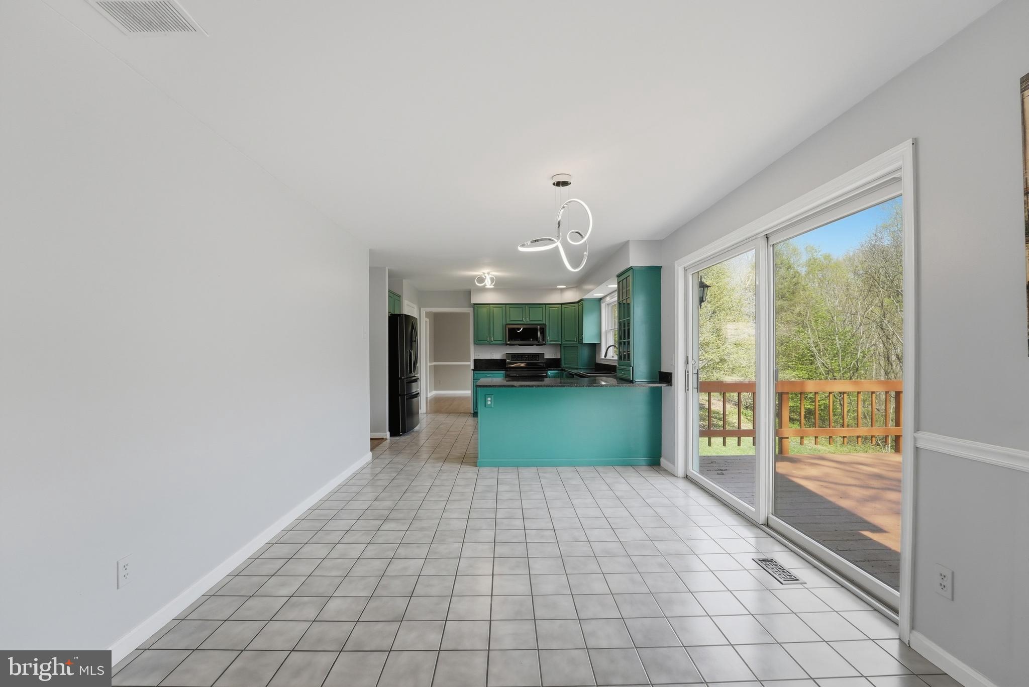 CHAPEL KNOLL - Residential