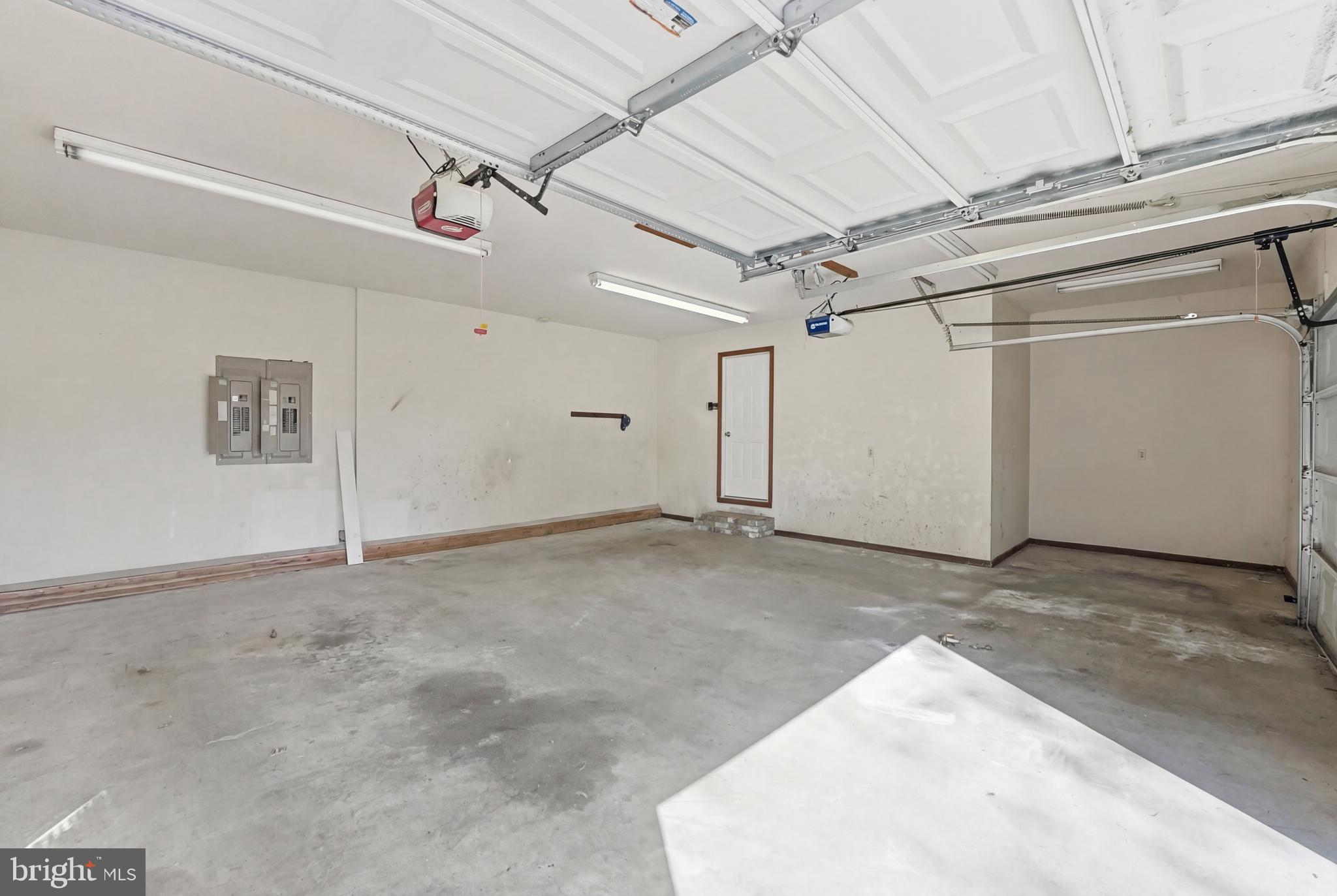 CHAPEL KNOLL - Residential