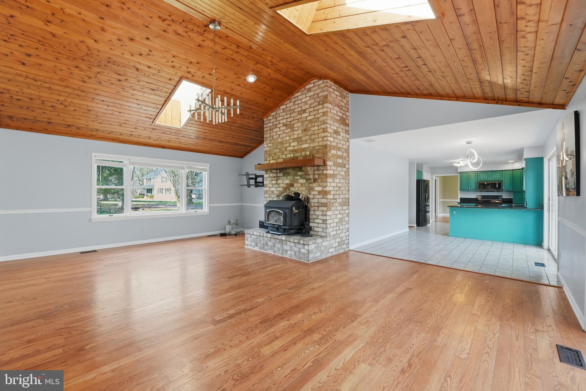 CHAPEL KNOLL - Residential