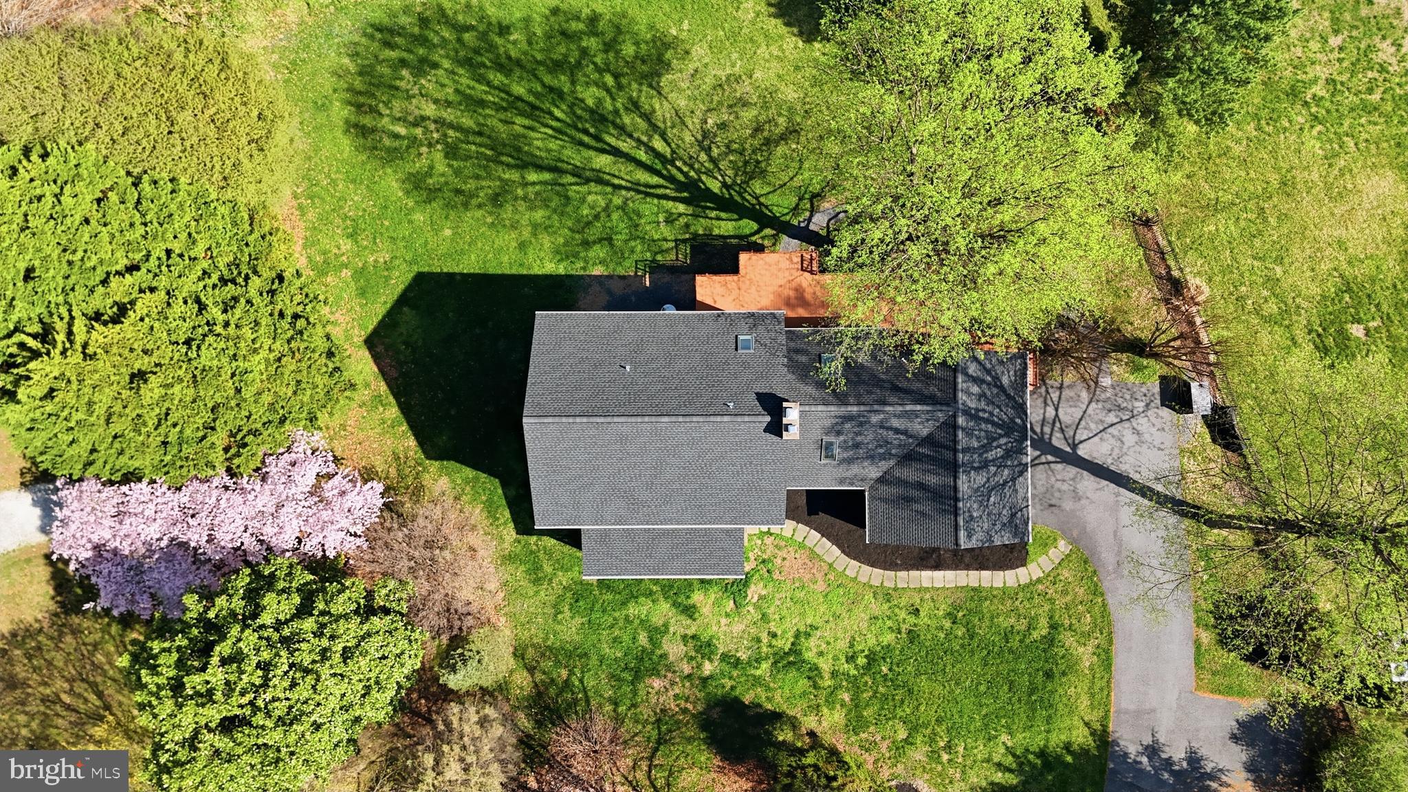 CHAPEL KNOLL - Residential