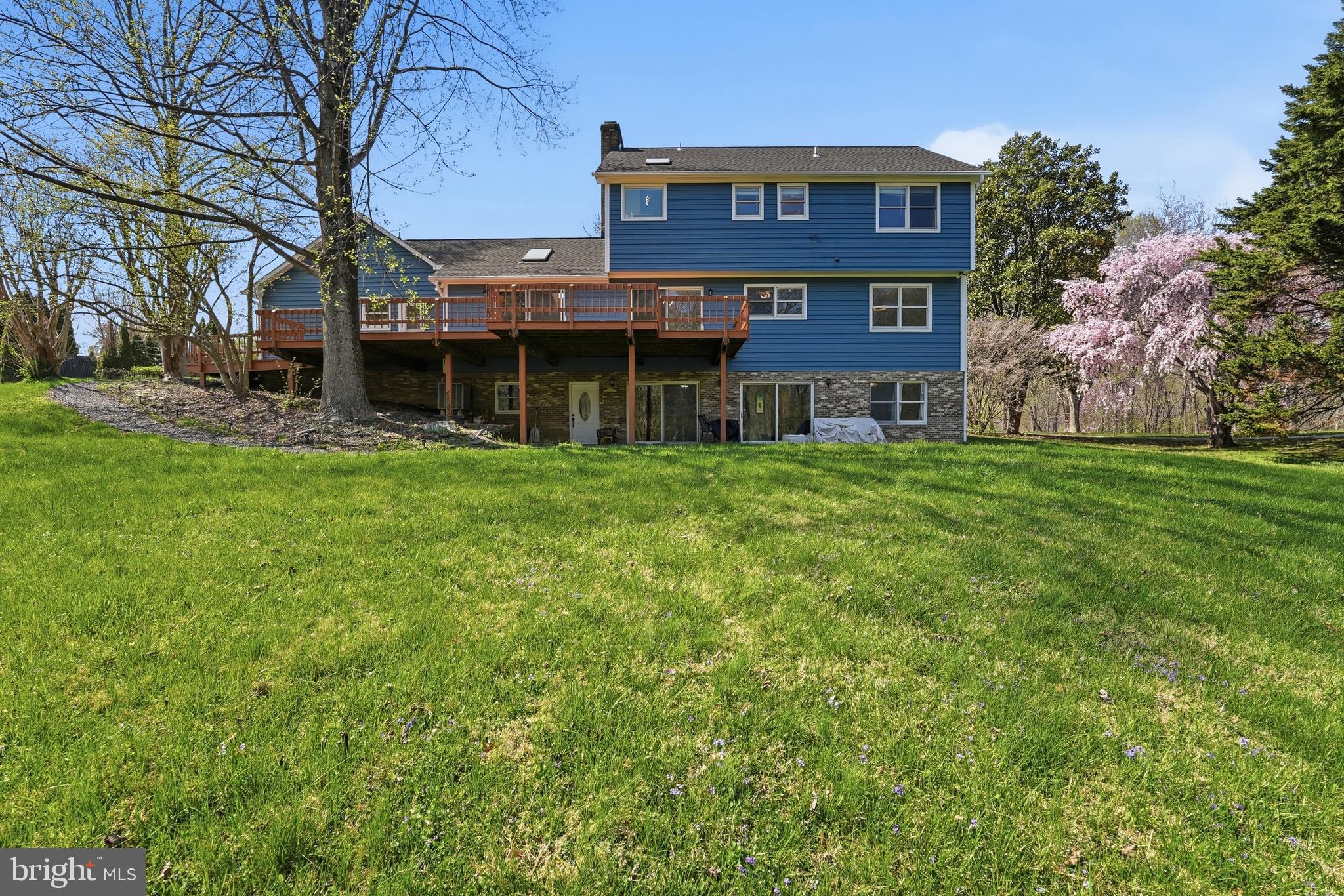 CHAPEL KNOLL - Residential