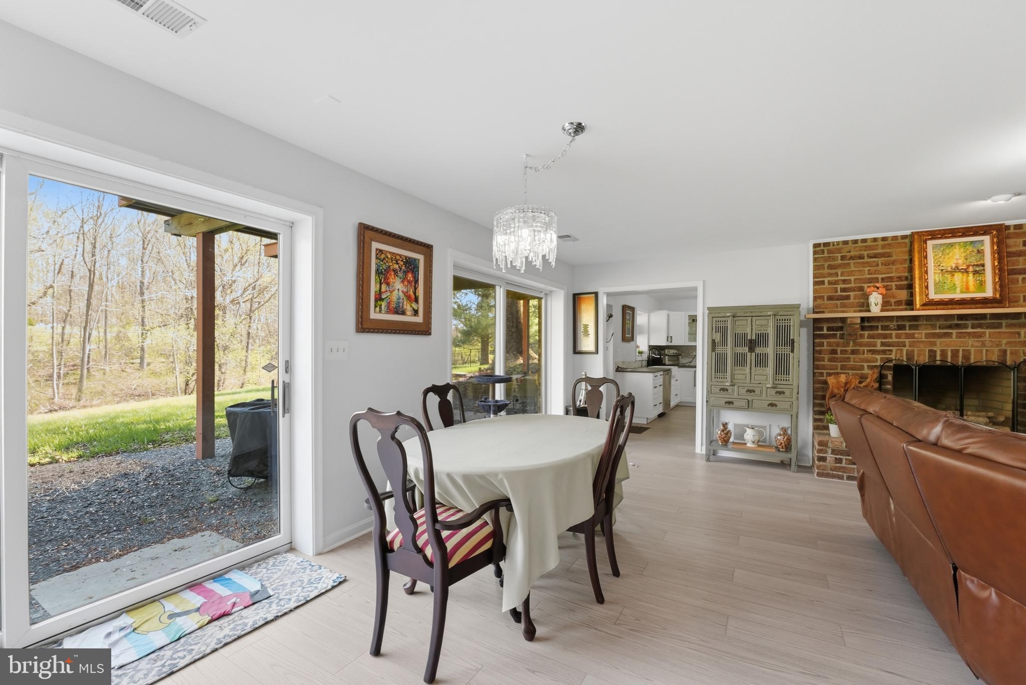 CHAPEL KNOLL - Residential