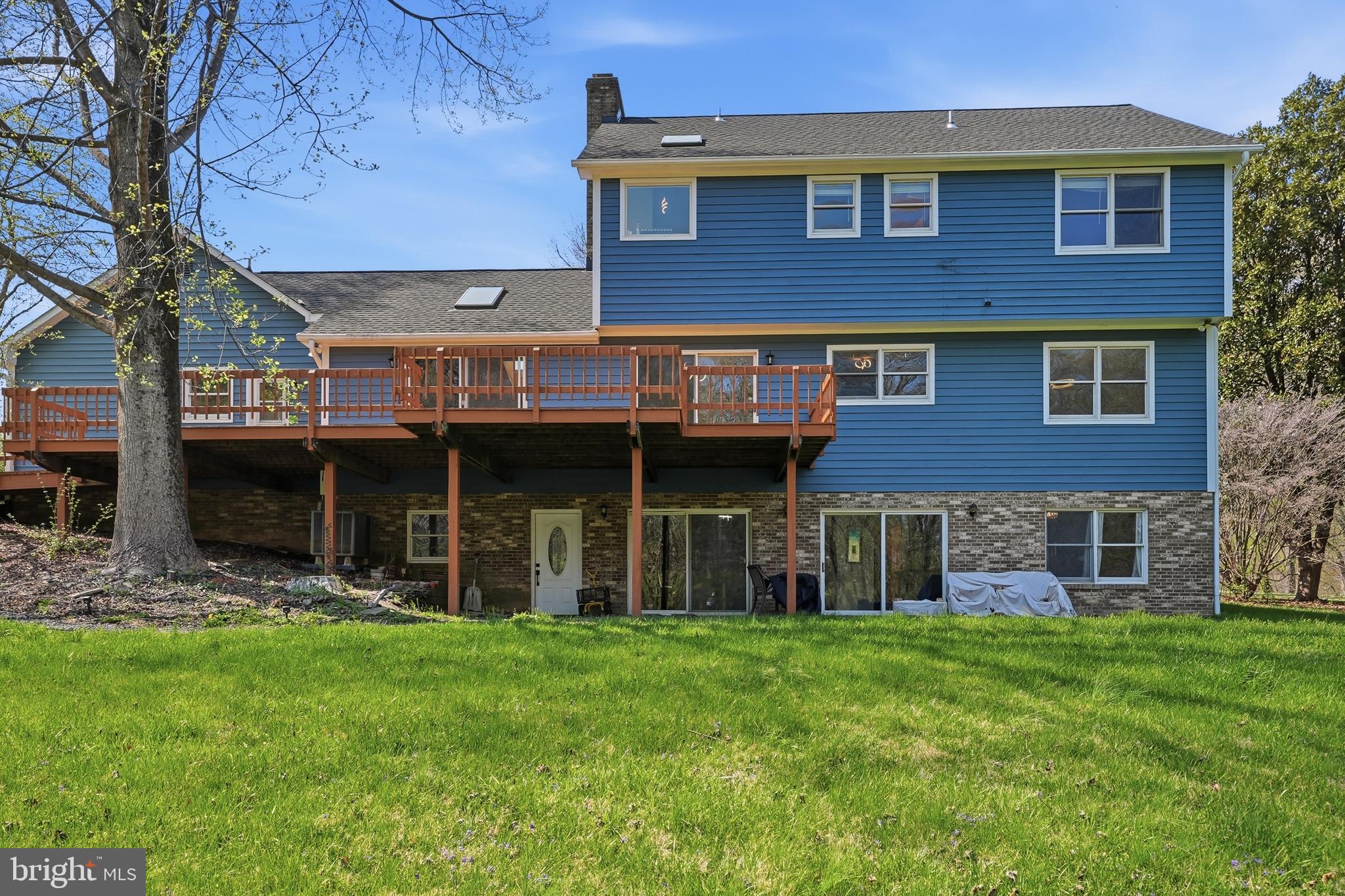 CHAPEL KNOLL - Residential