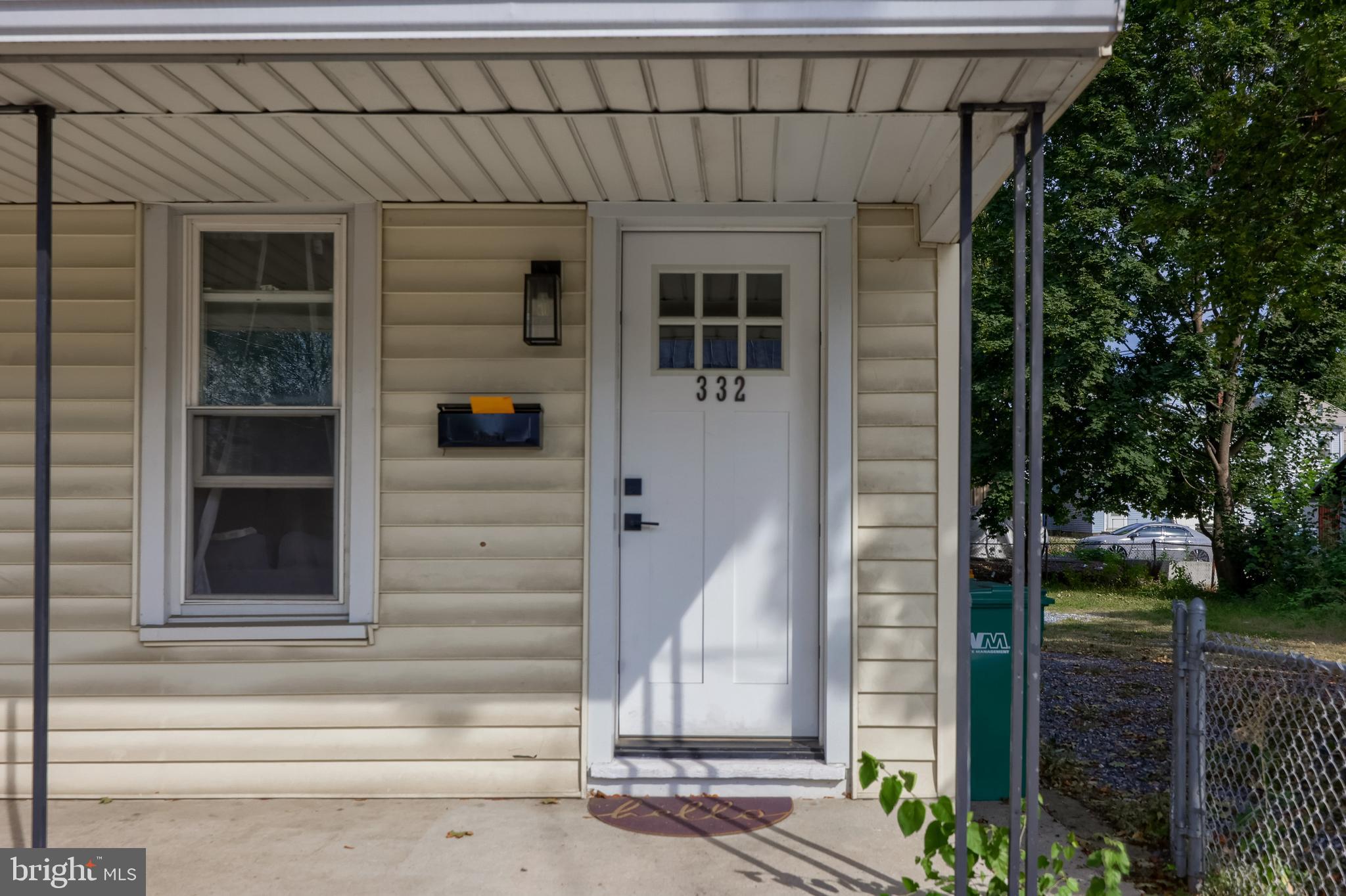 330-332 S 9TH STREET
