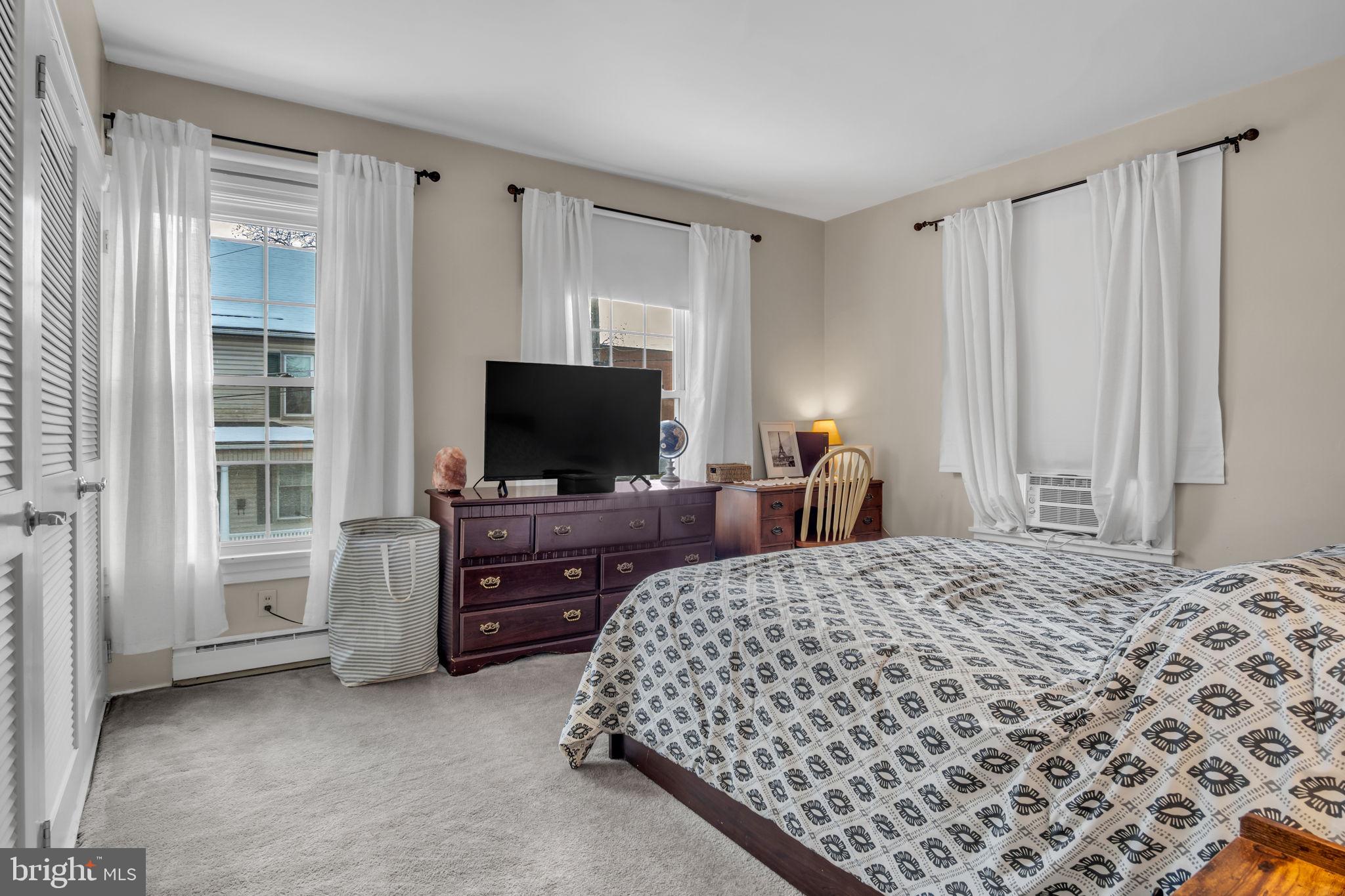 NEWPORT - Residential