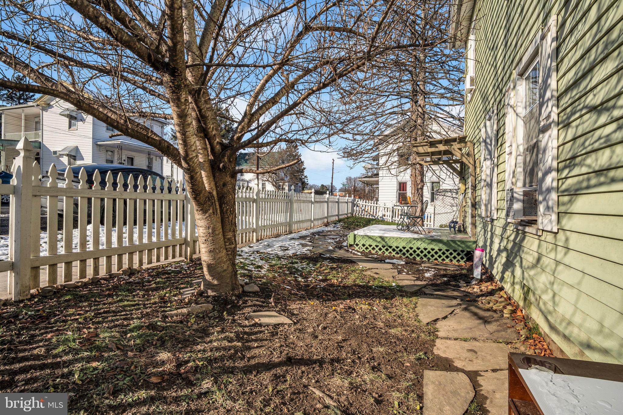 NEWPORT - Residential