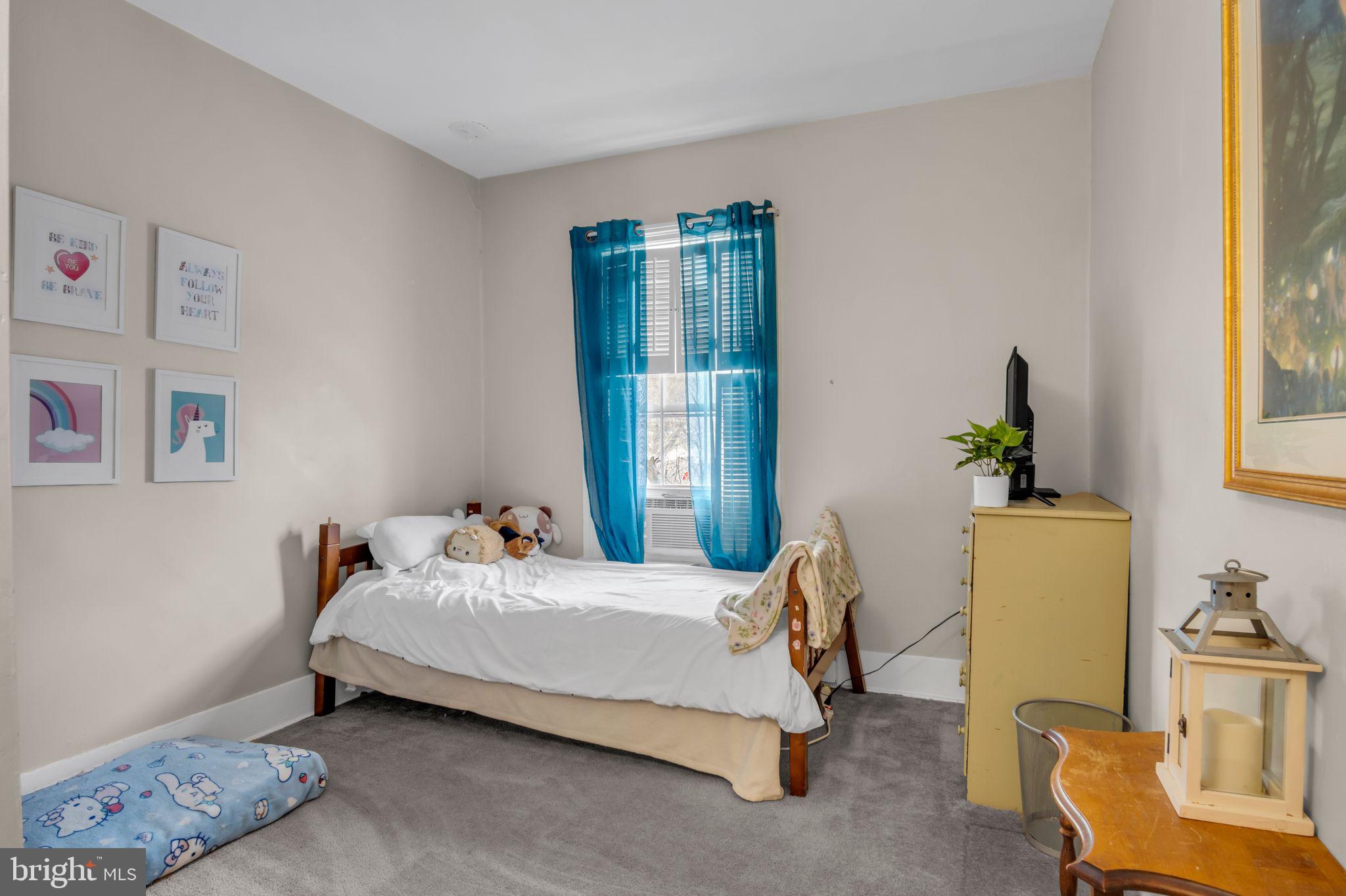 NEWPORT - Residential