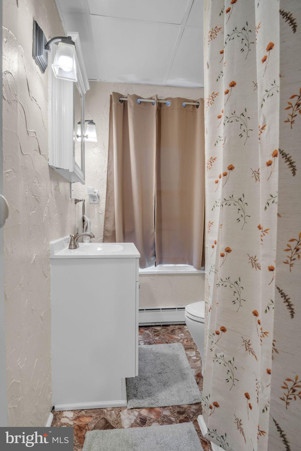 NEWPORT - Residential