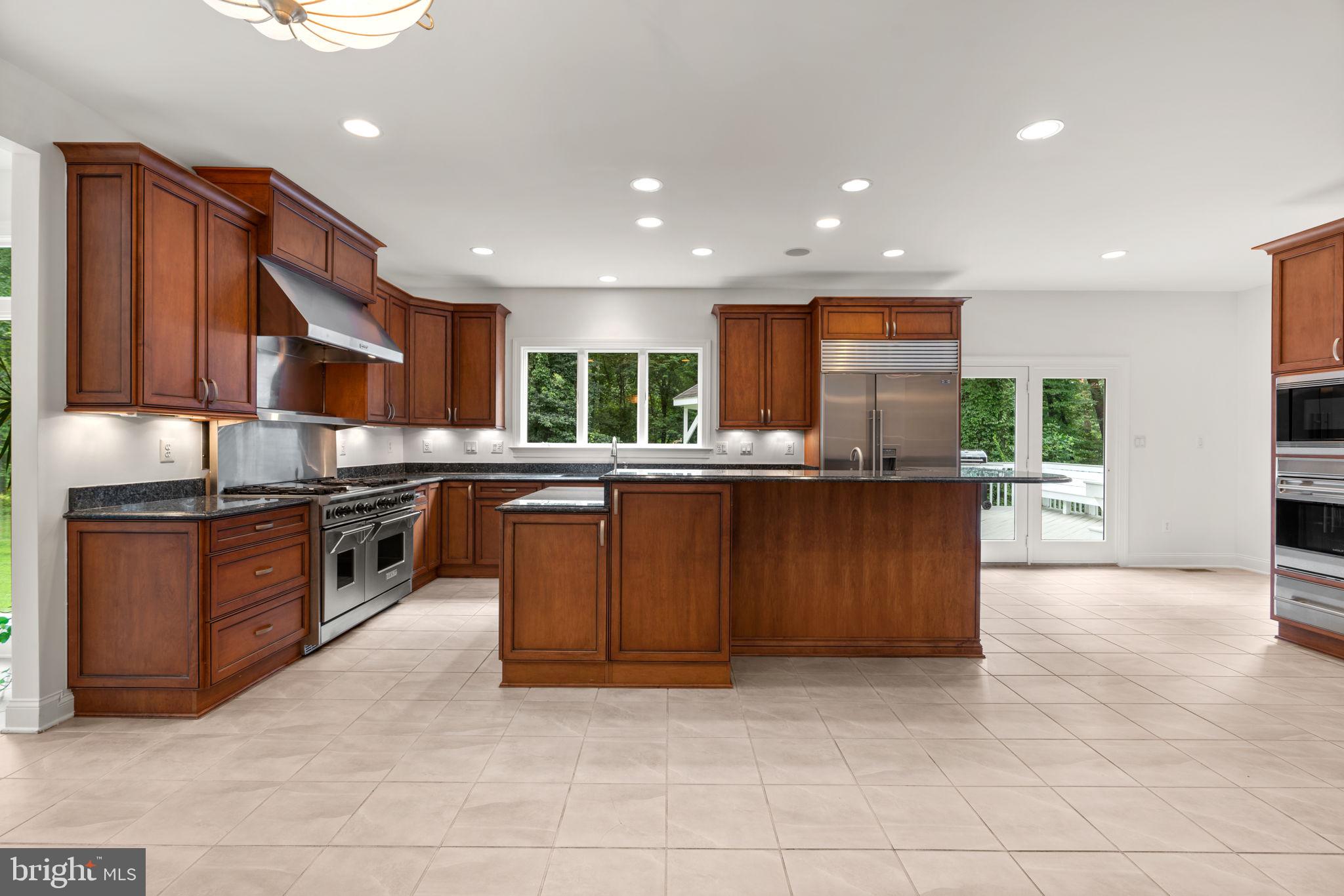 HAWKSFIELD ESTATES - Residential