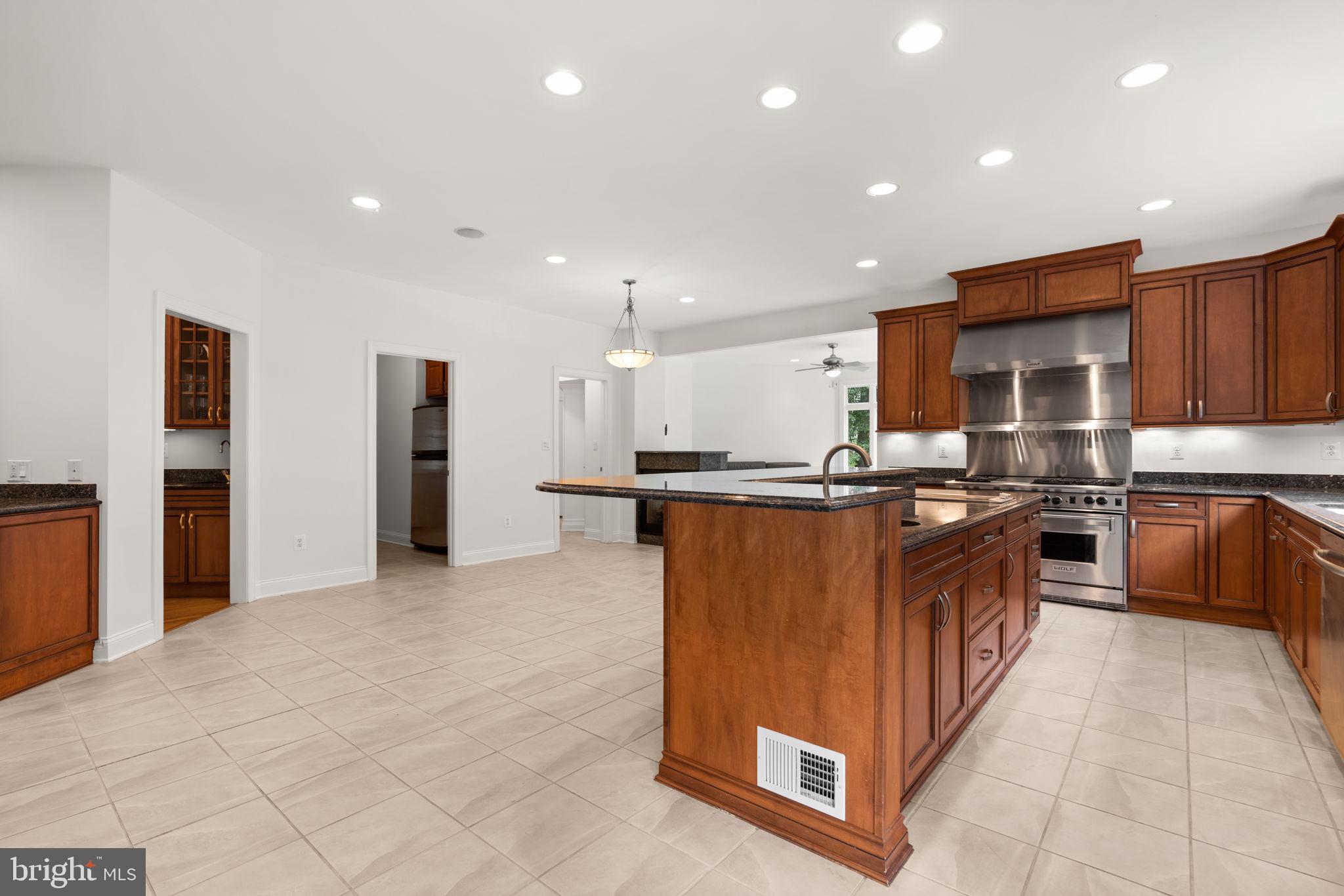 HAWKSFIELD ESTATES - Residential