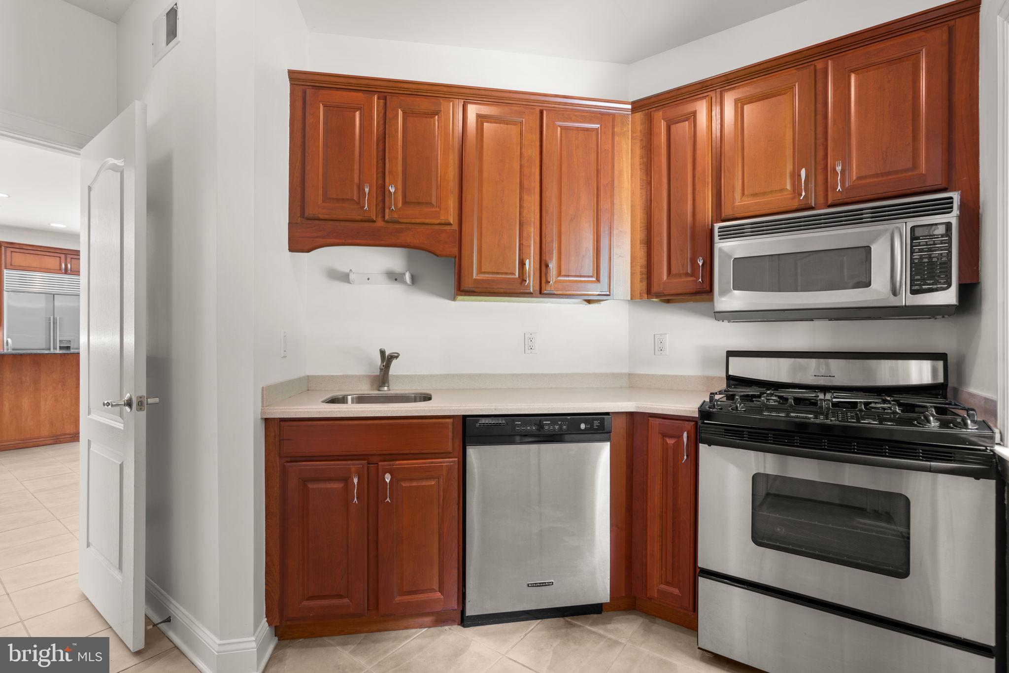 HAWKSFIELD ESTATES - Residential