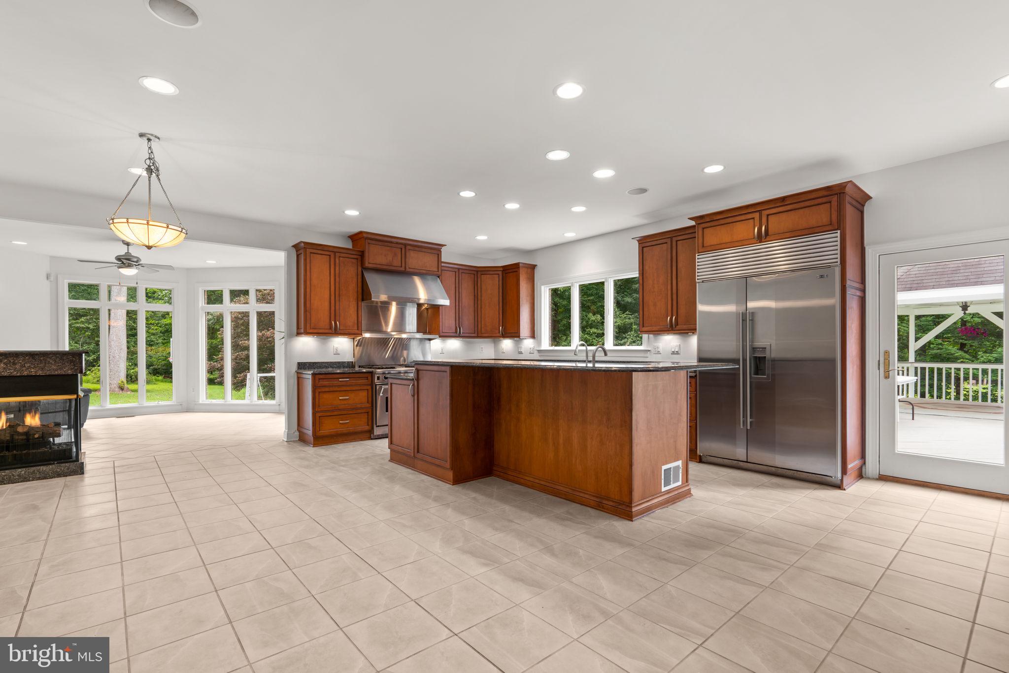 HAWKSFIELD ESTATES - Residential