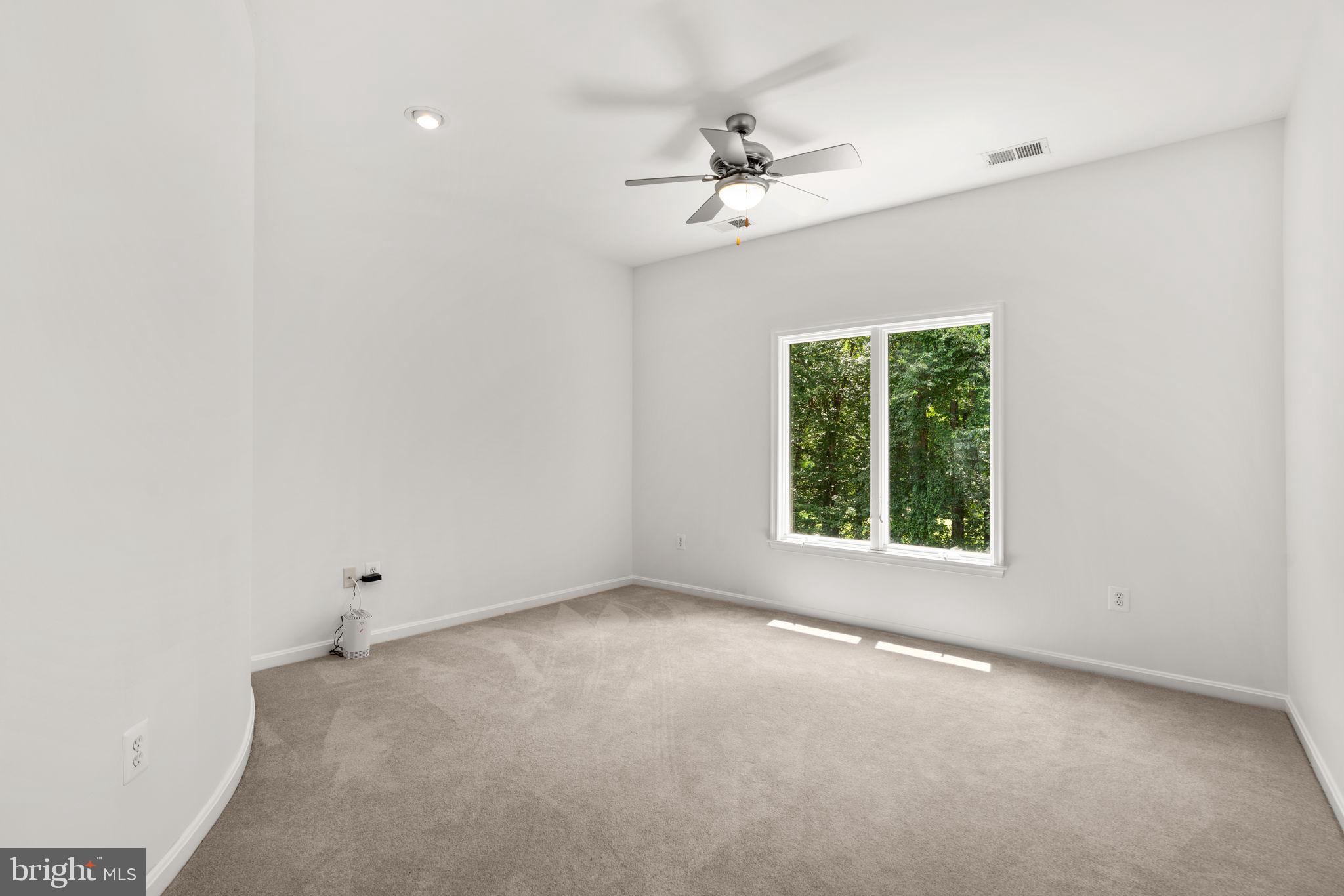 HAWKSFIELD ESTATES - Residential