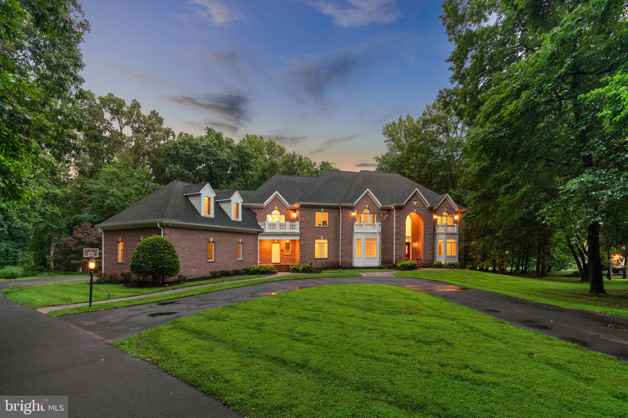 HAWKSFIELD ESTATES - Residential