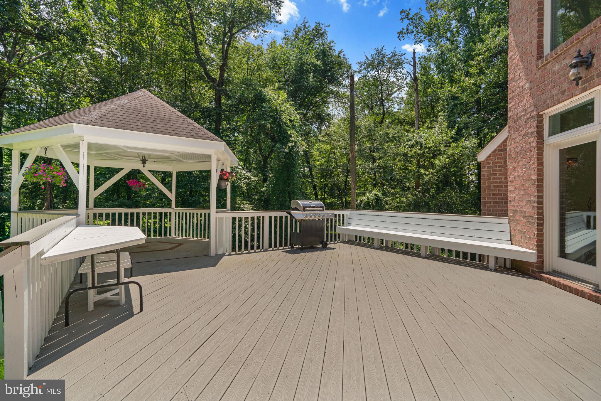 HAWKSFIELD ESTATES - Residential